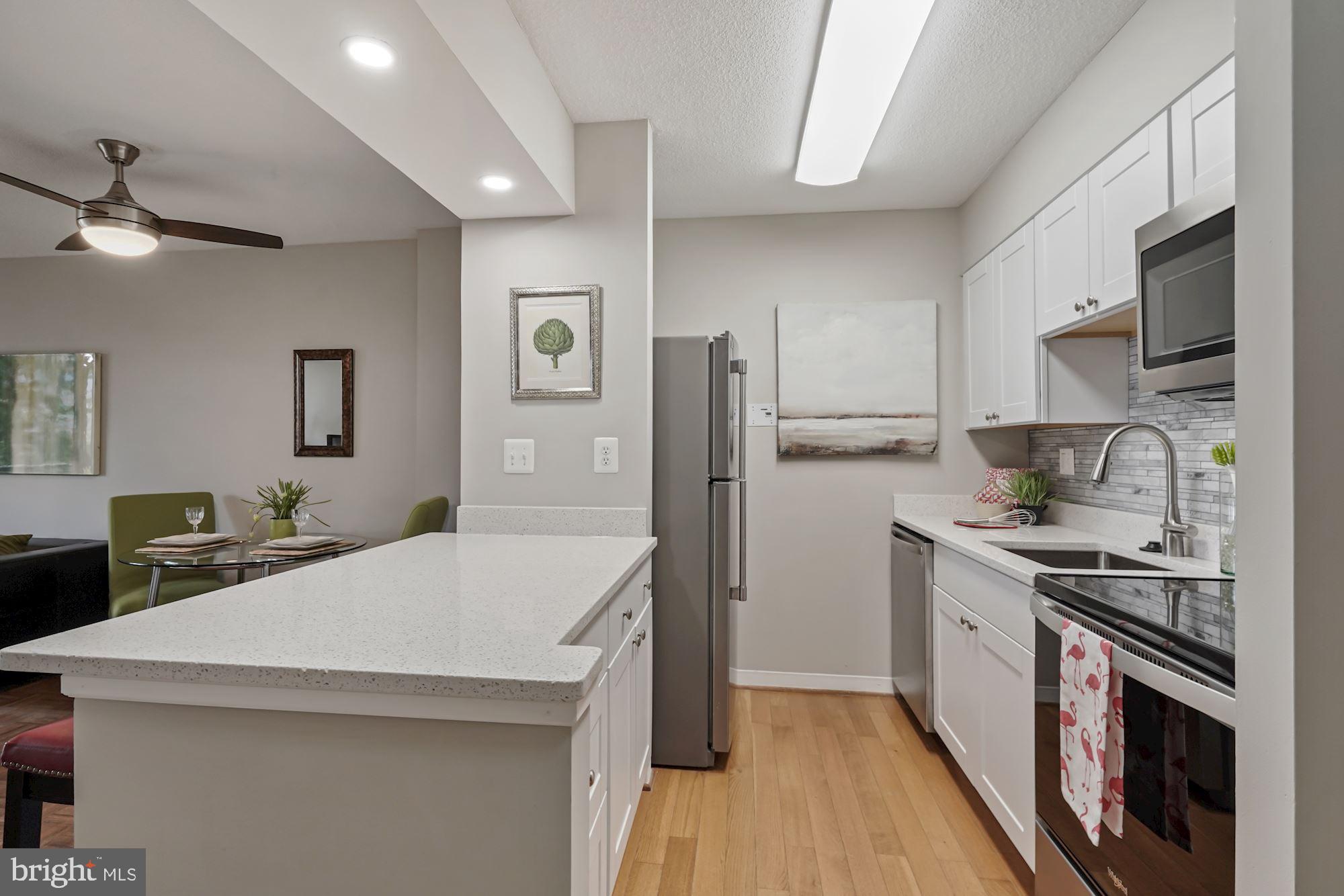 ENCORE OF MCLEAN - Residential