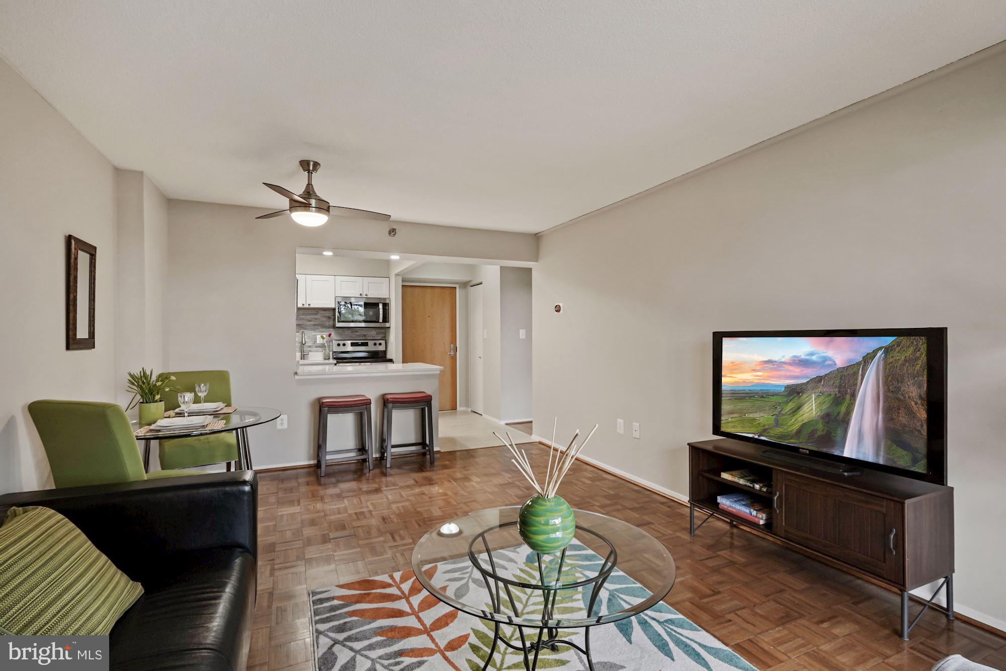 ENCORE OF MCLEAN - Residential