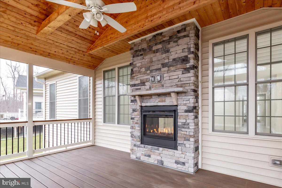 REGENCY AT CREEKSIDE - Residential