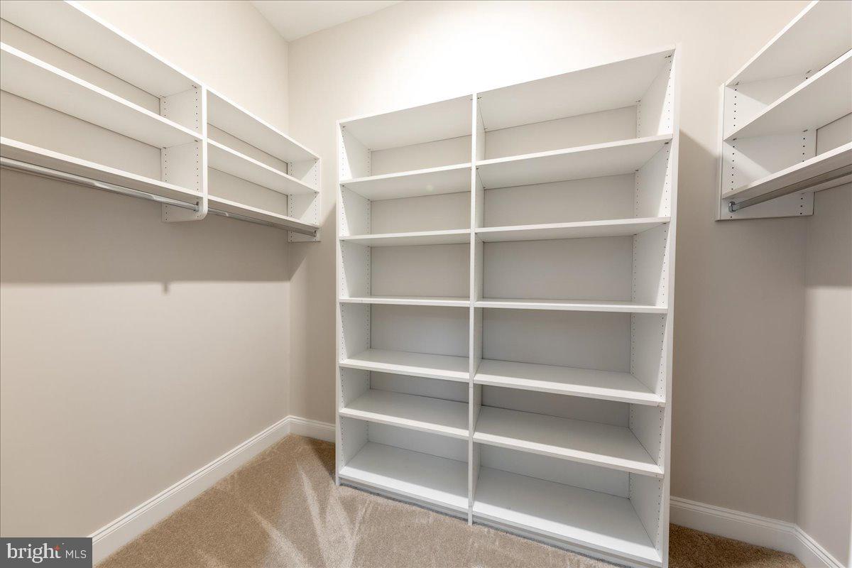 REGENCY AT CREEKSIDE - Residential