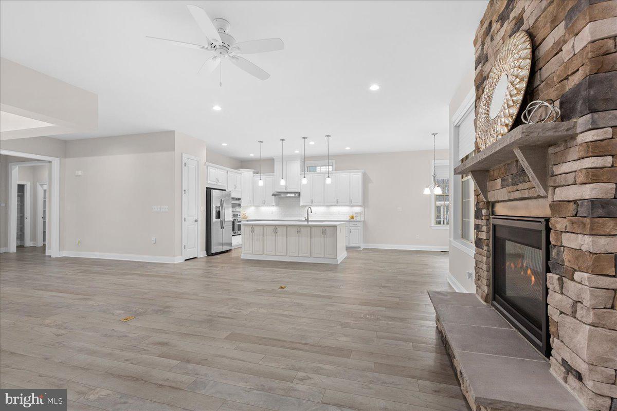 REGENCY AT CREEKSIDE - Residential