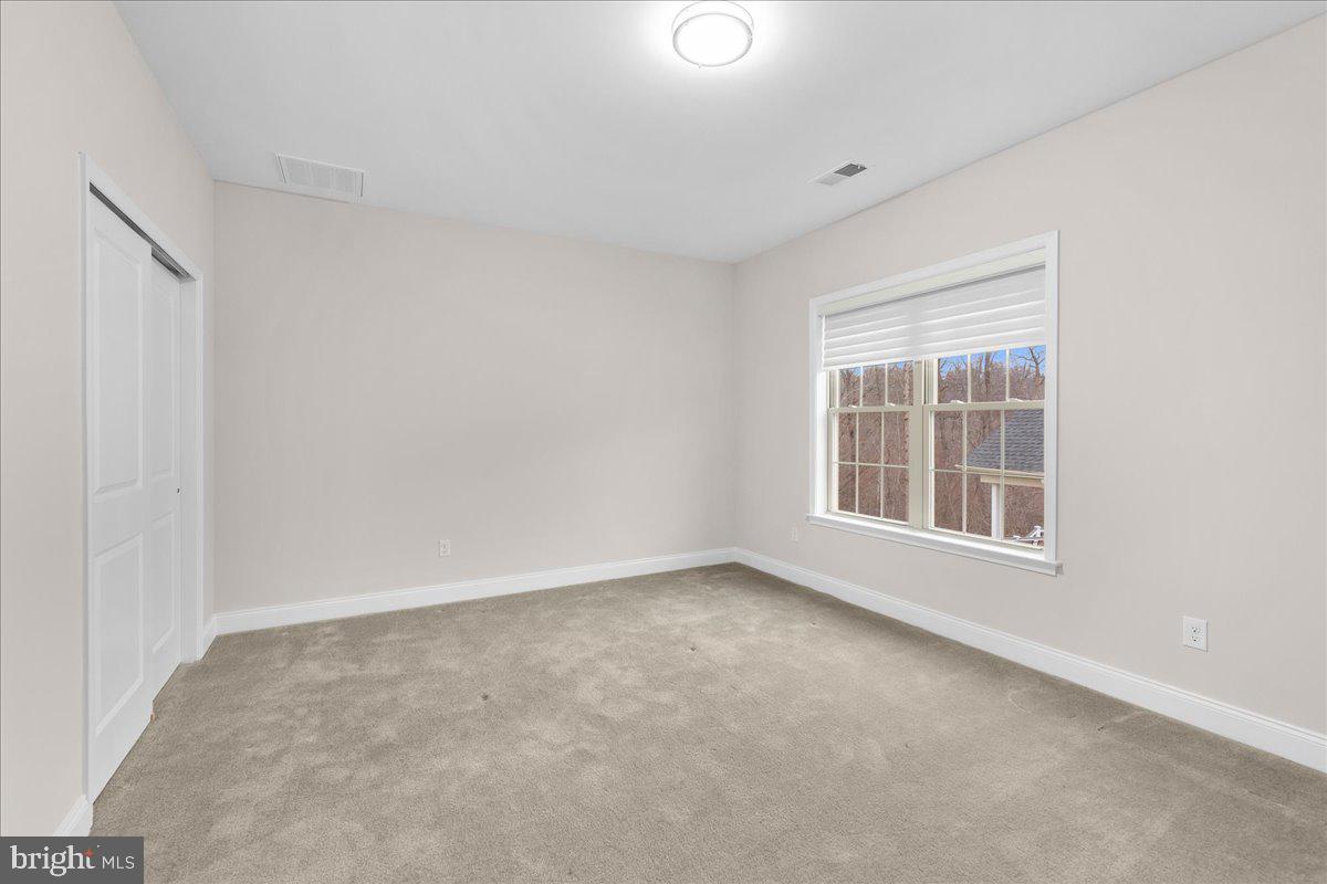 REGENCY AT CREEKSIDE - Residential