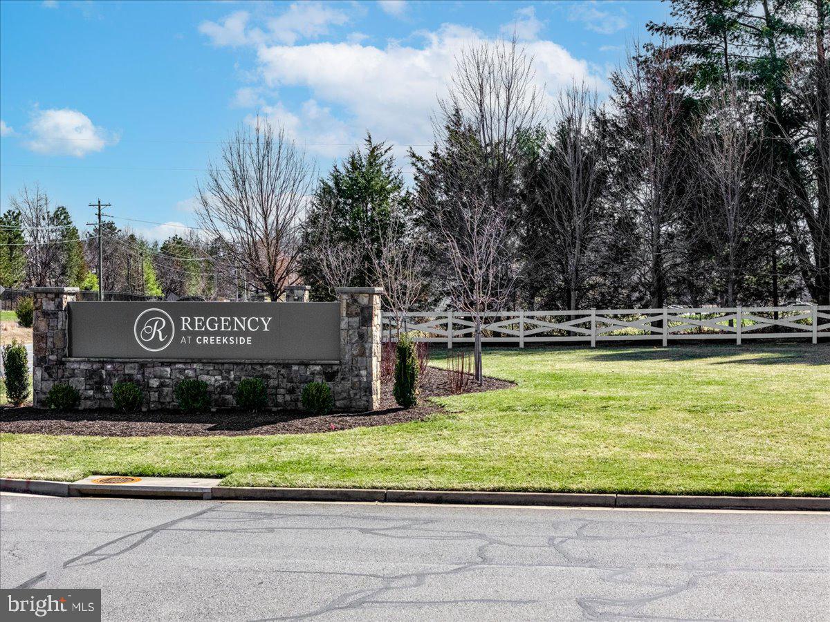 REGENCY AT CREEKSIDE - Residential