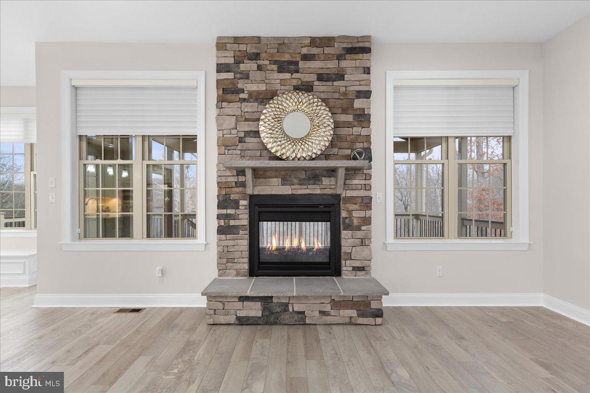 REGENCY AT CREEKSIDE - Residential