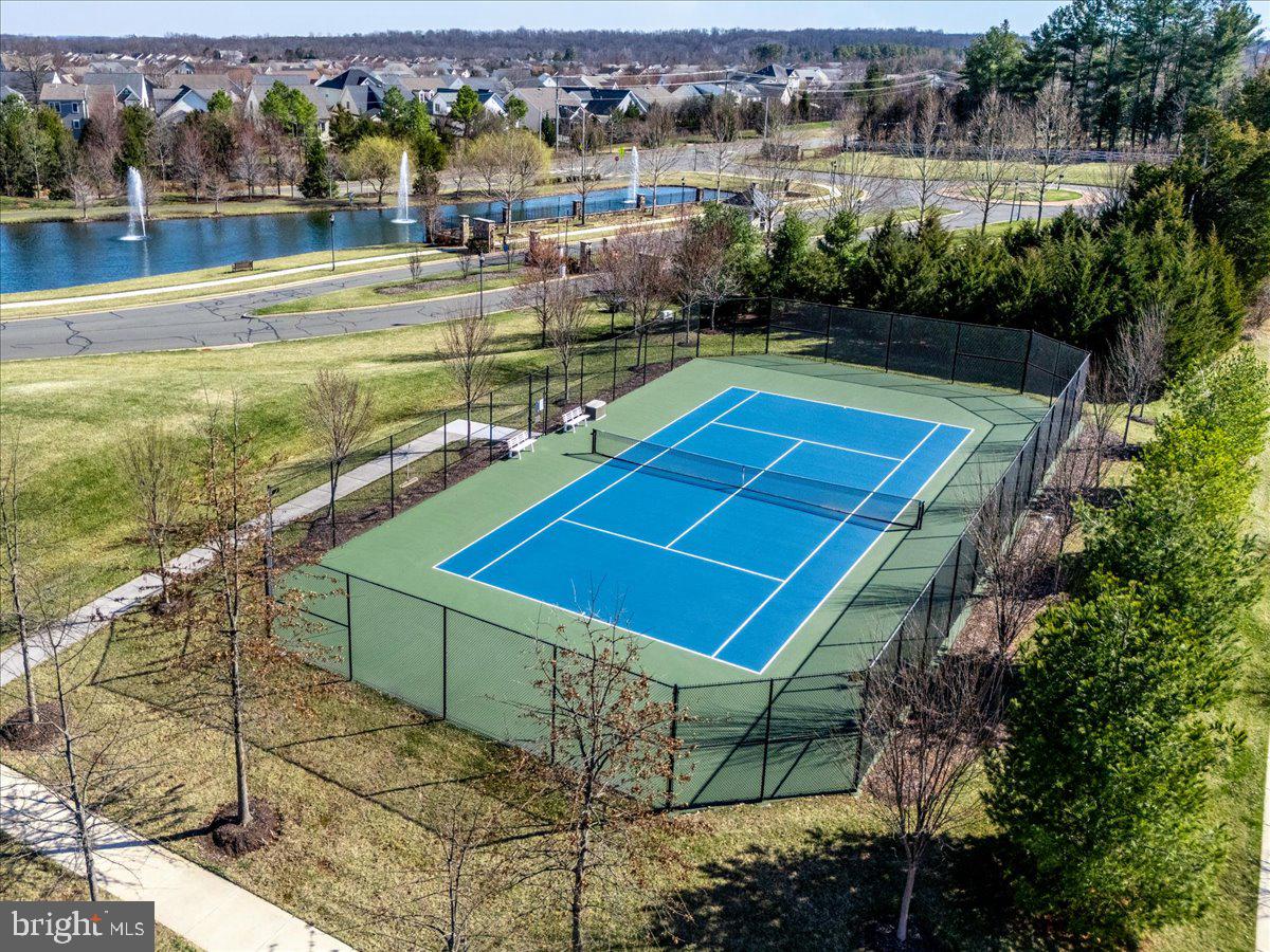 REGENCY AT CREEKSIDE - Residential