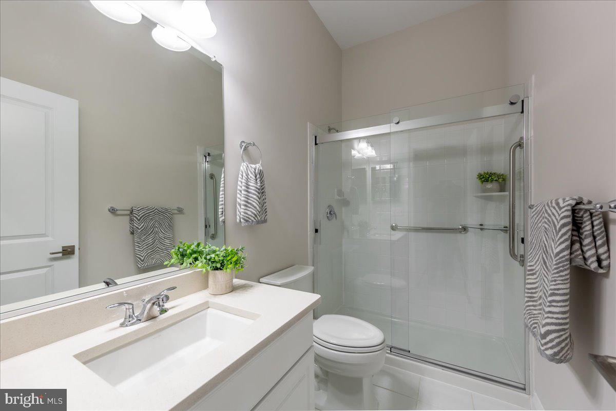 REGENCY AT CREEKSIDE - Residential