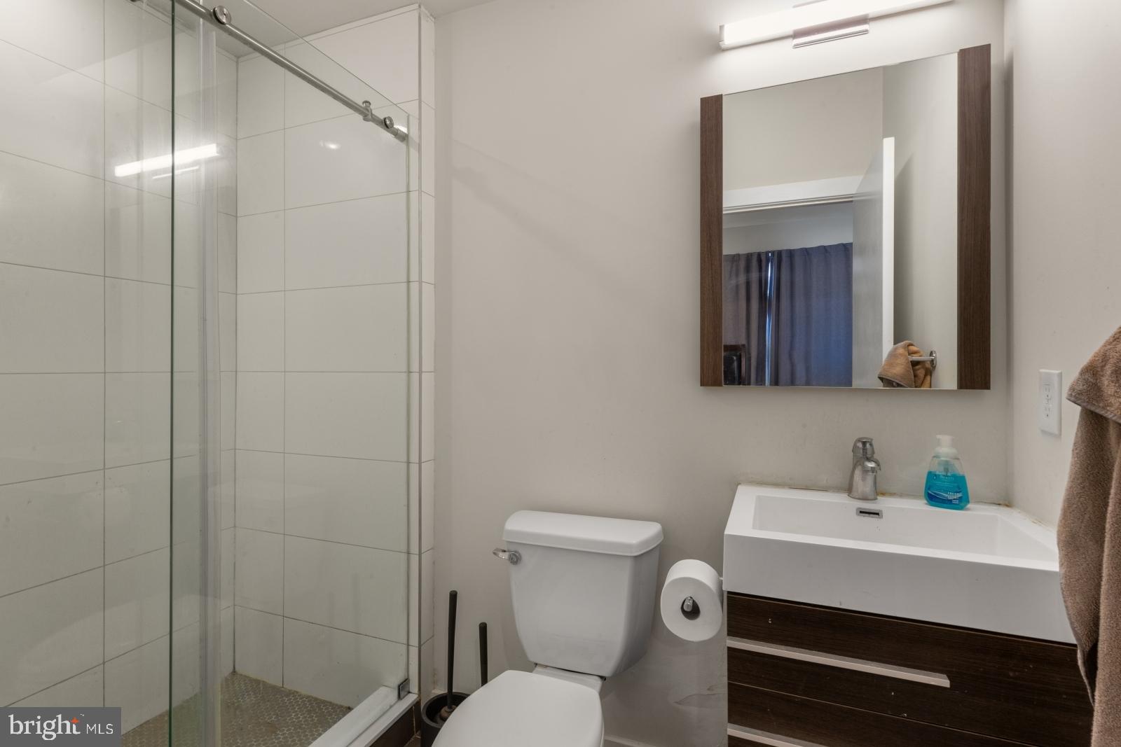 ROXBOROUGH - Residential Lease