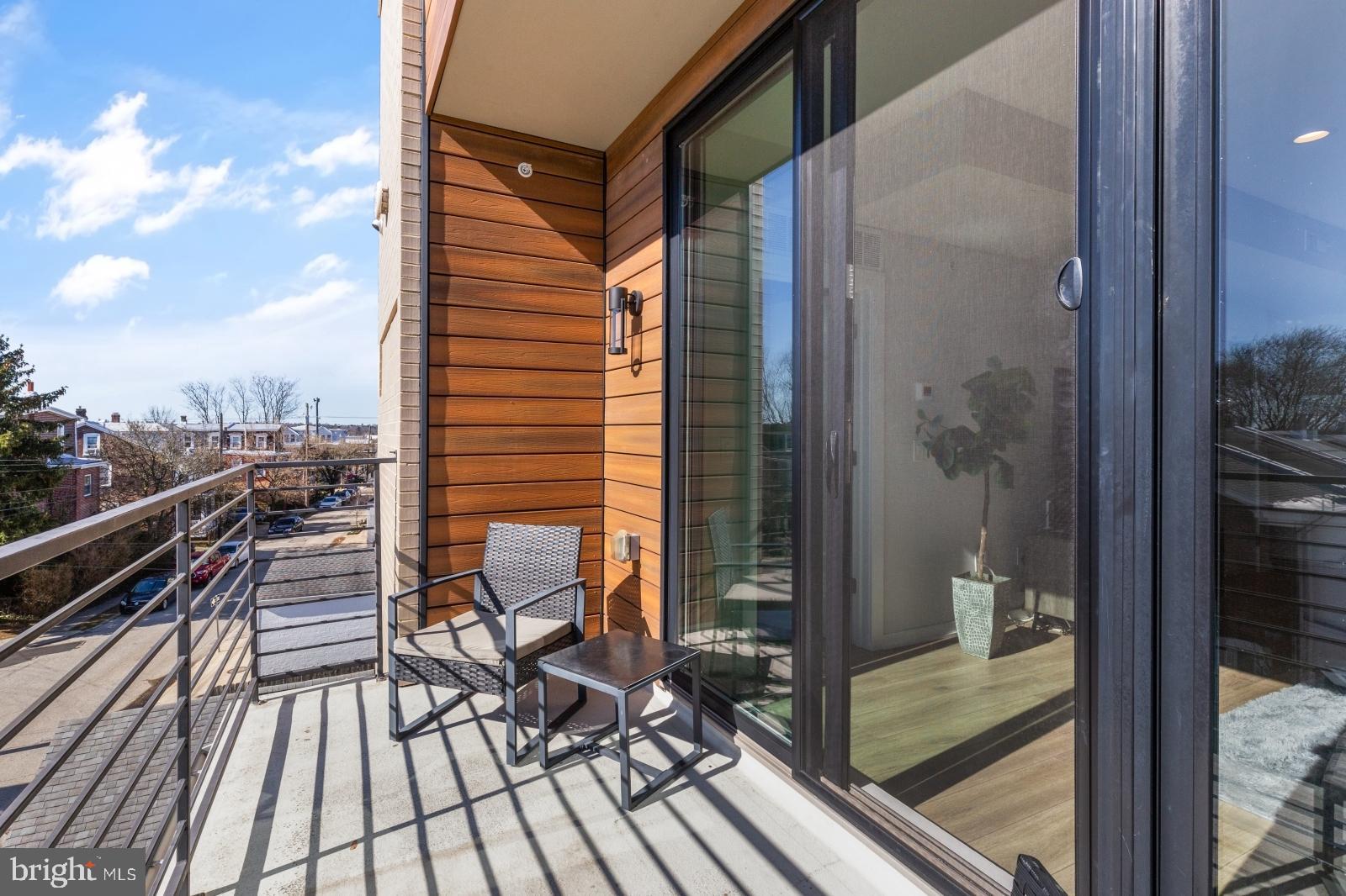 ROXBOROUGH - Residential Lease