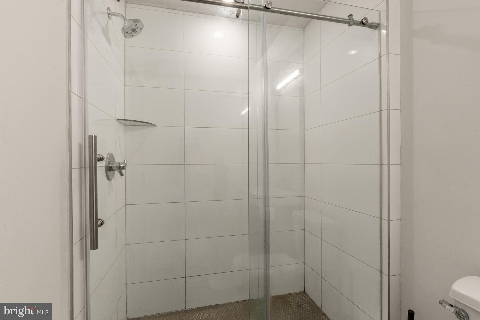 ROXBOROUGH - Residential Lease