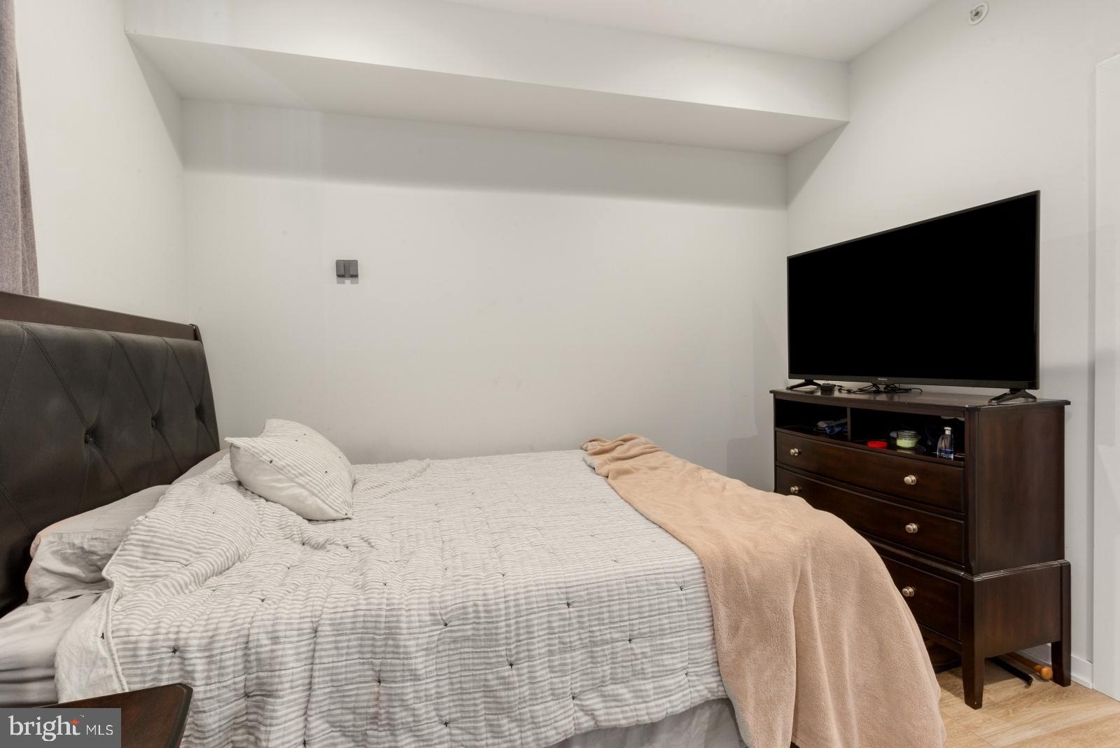 ROXBOROUGH - Residential Lease