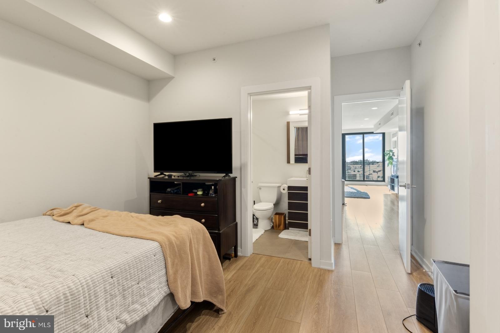 ROXBOROUGH - Residential Lease