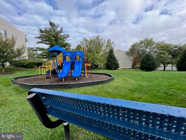 STUART MECHANIC - Residential Lease