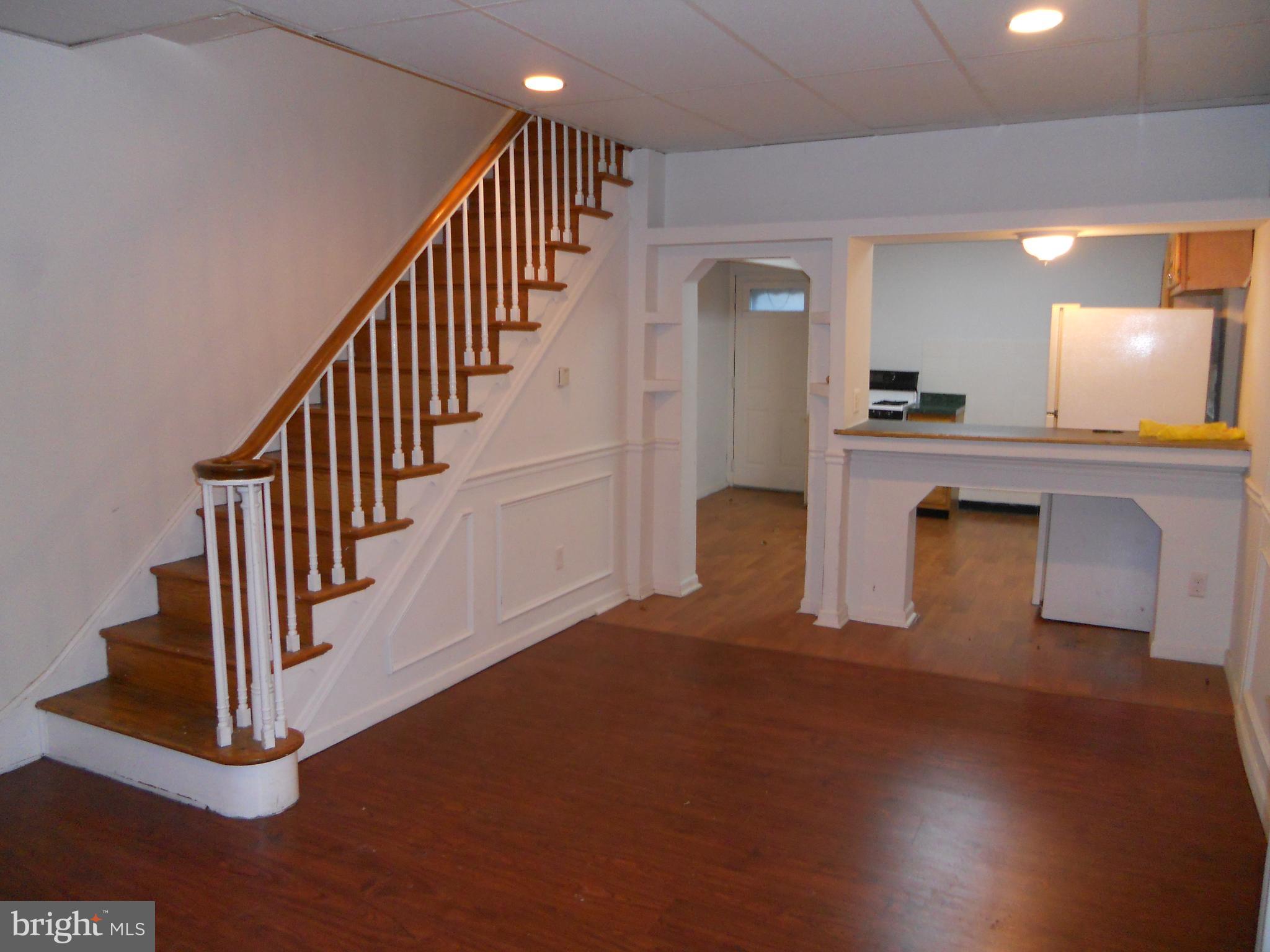 EAST FALLS - Residential Lease