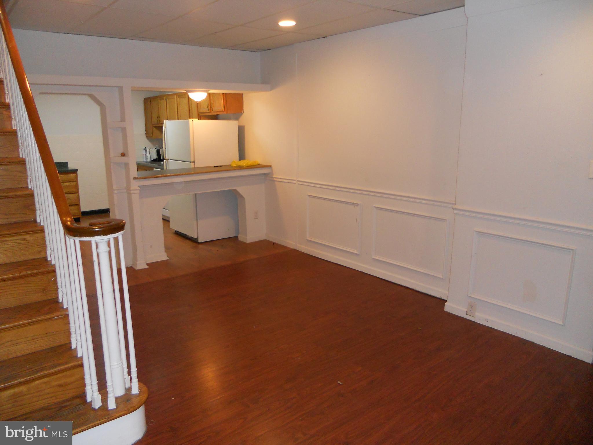 EAST FALLS - Residential Lease