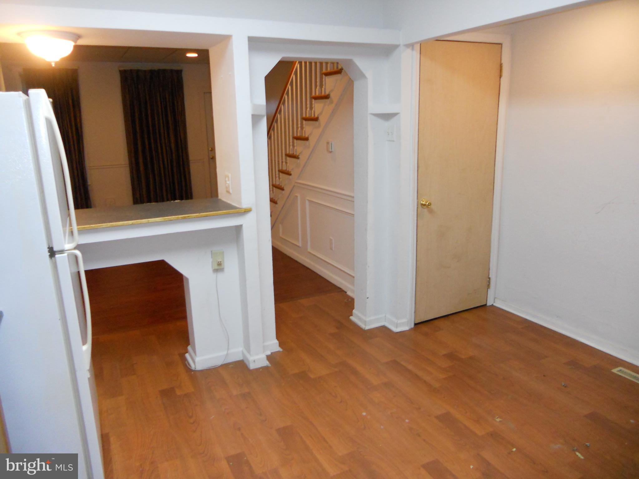 EAST FALLS - Residential Lease