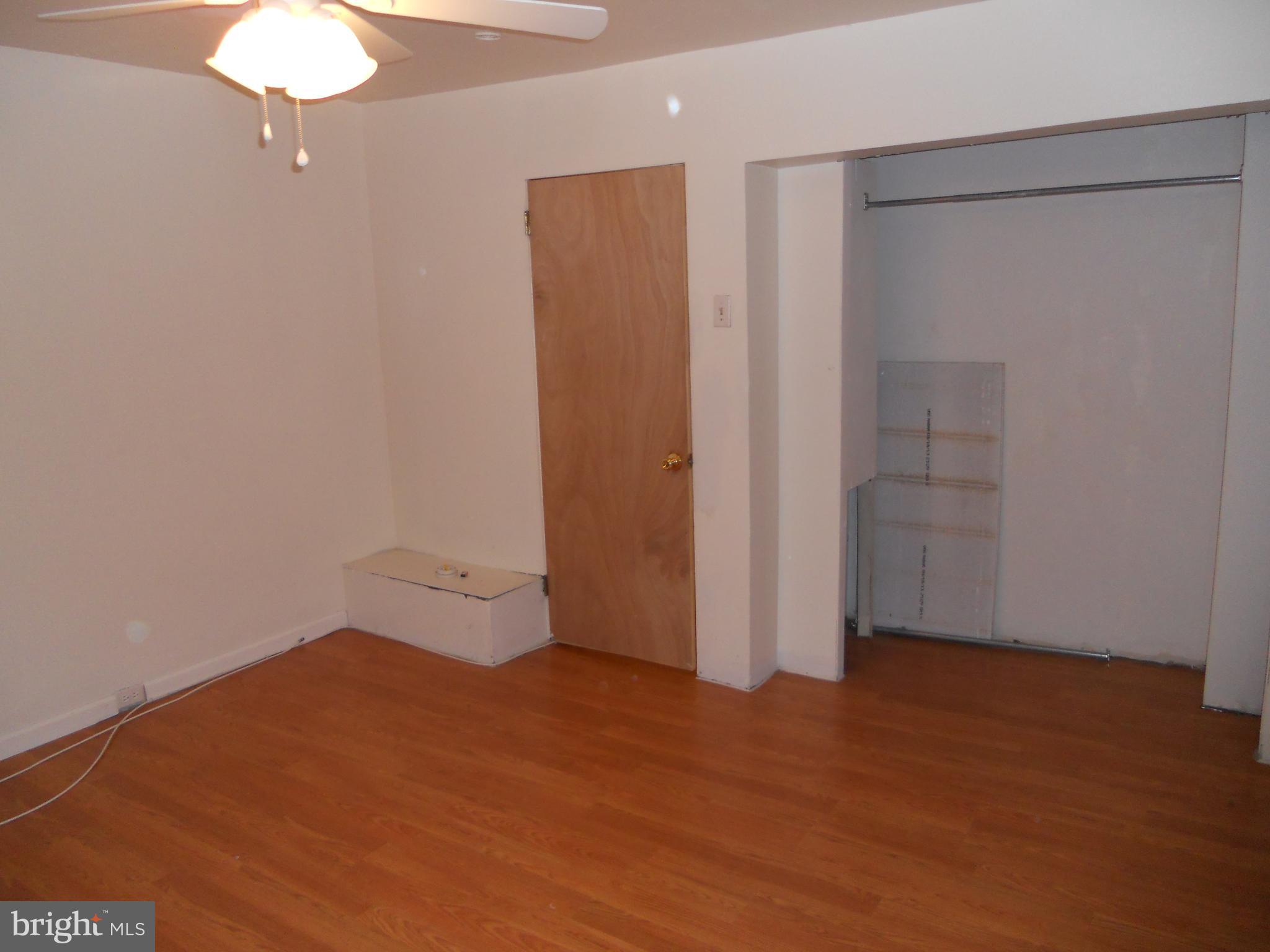 EAST FALLS - Residential Lease