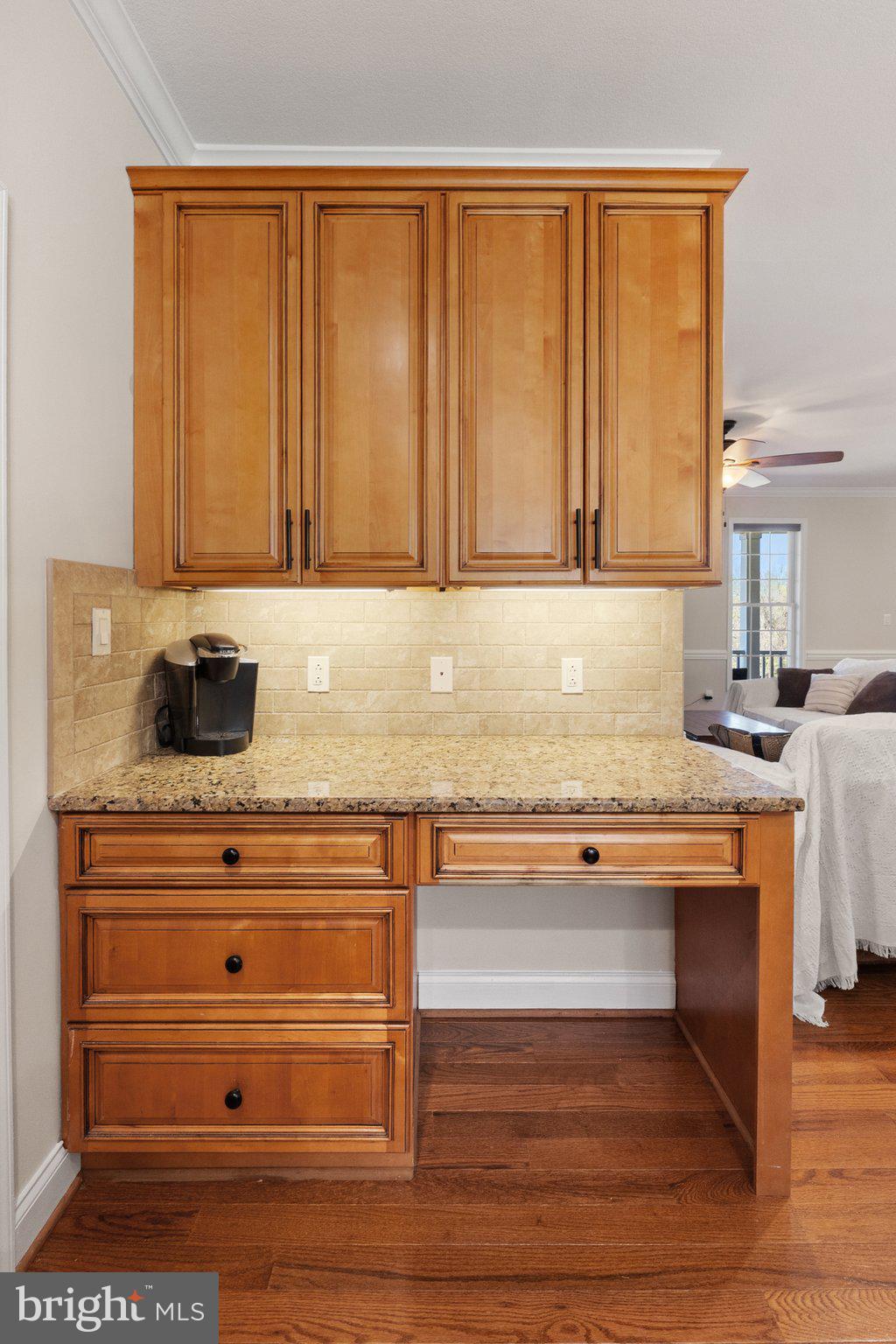 GIBSON BOTTOM - Residential