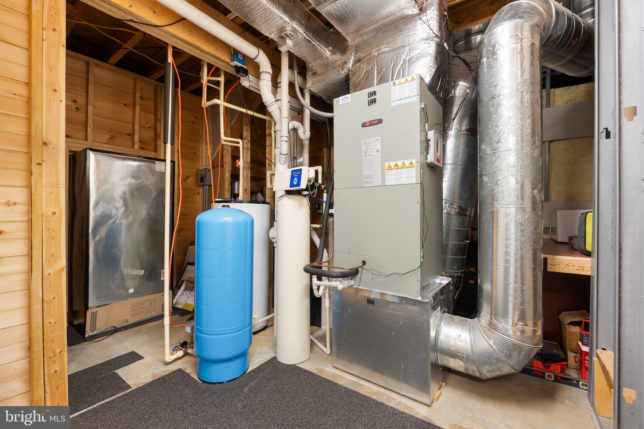 GIBSON BOTTOM - Residential