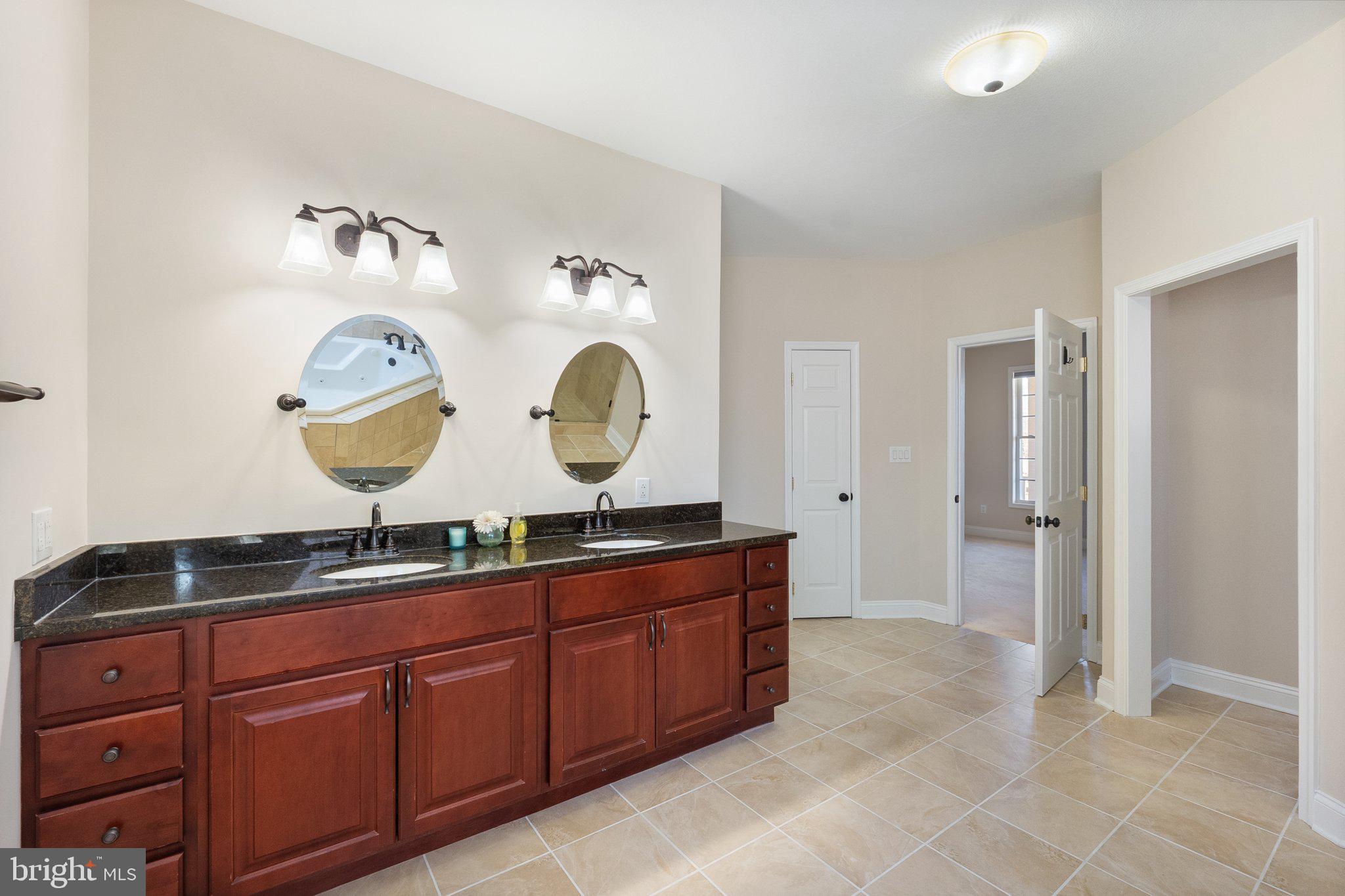 GIBSON BOTTOM - Residential