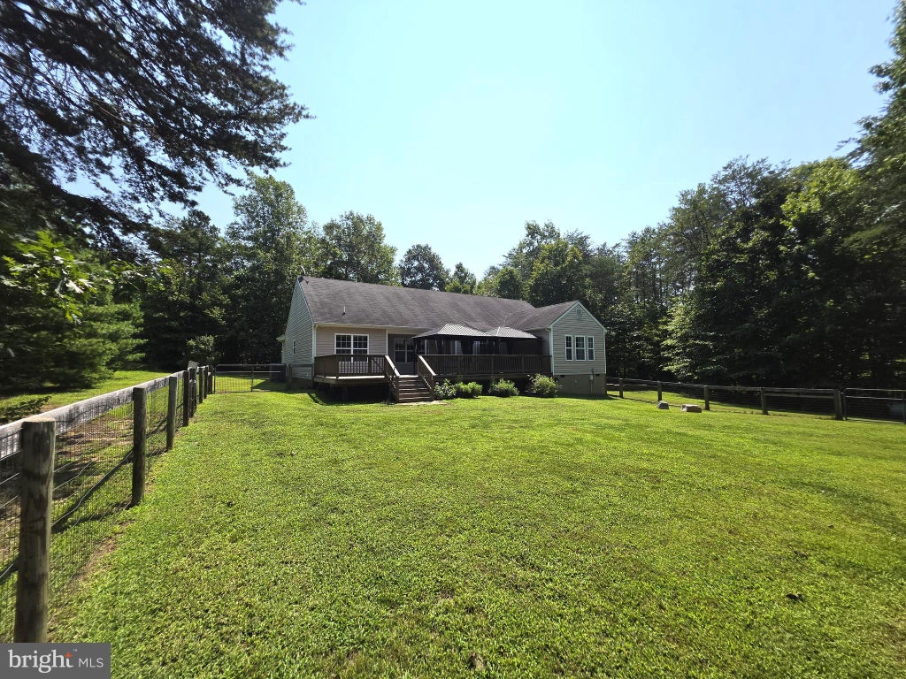 Photo of 288 Roni Ln, LOUISA, VA 23093 (MLS # VALA2010444)