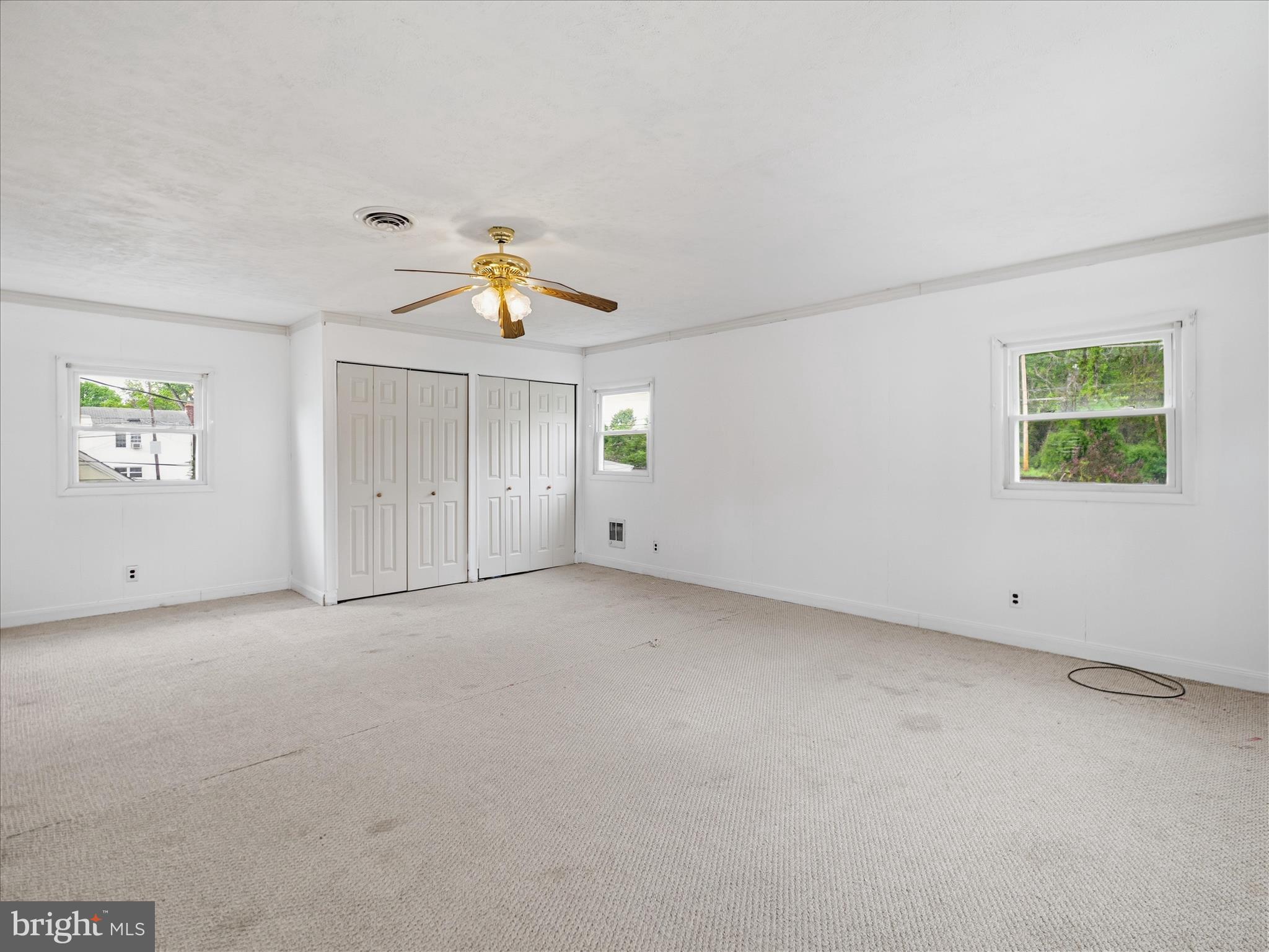 NORTH END - Residential