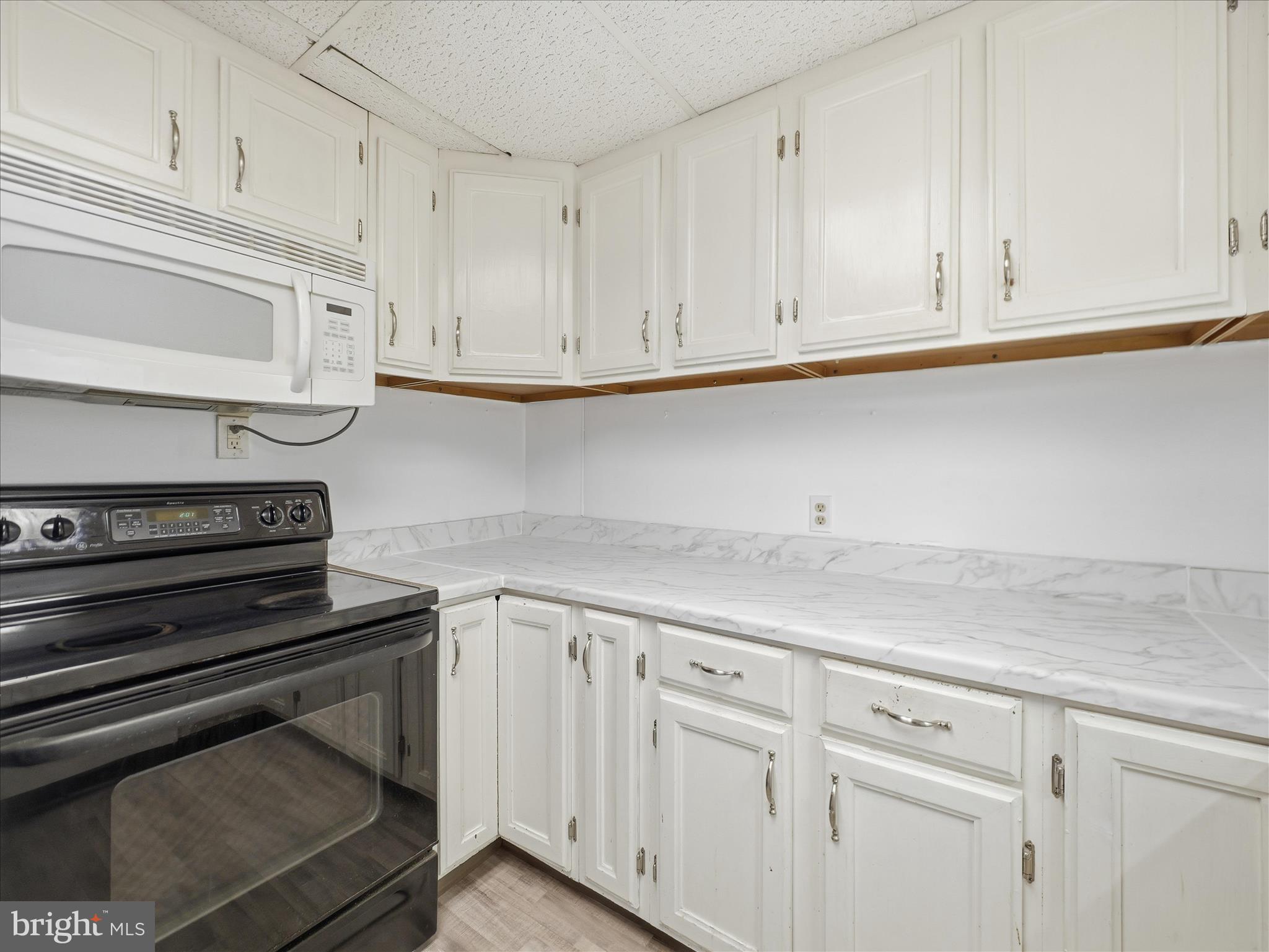 NORTH END - Residential
