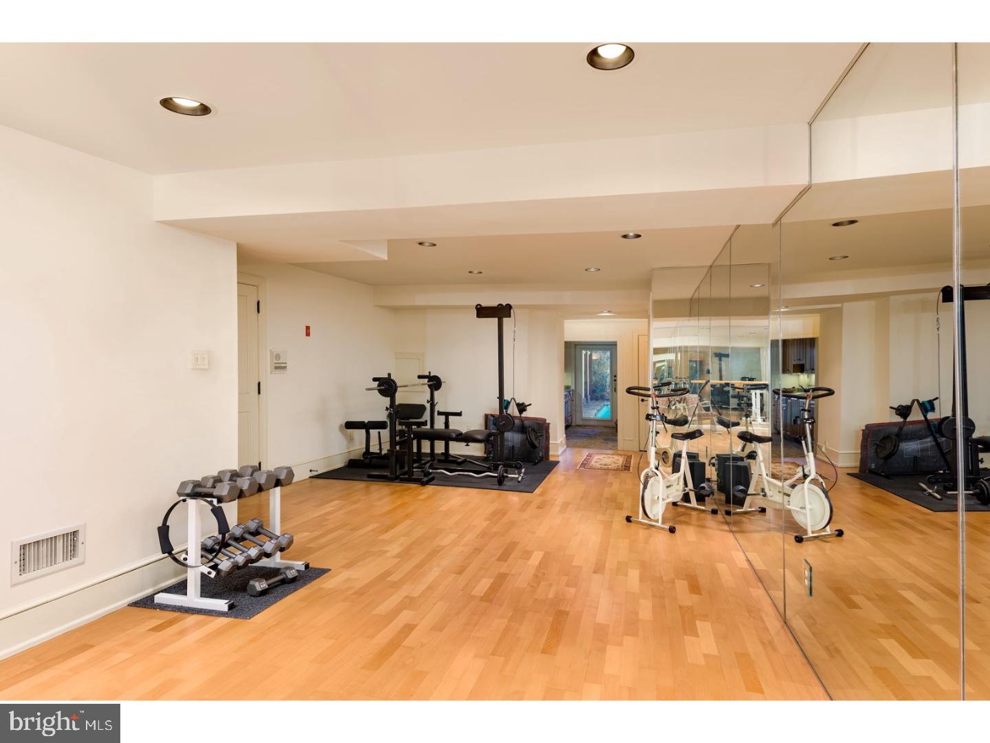 RADNOR HUNT - Residential