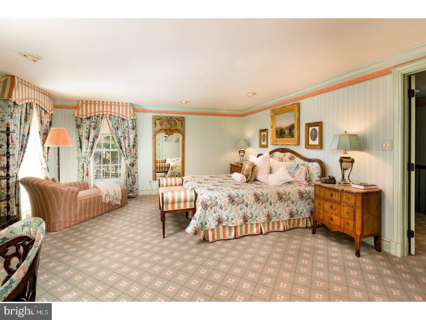 RADNOR HUNT - Residential