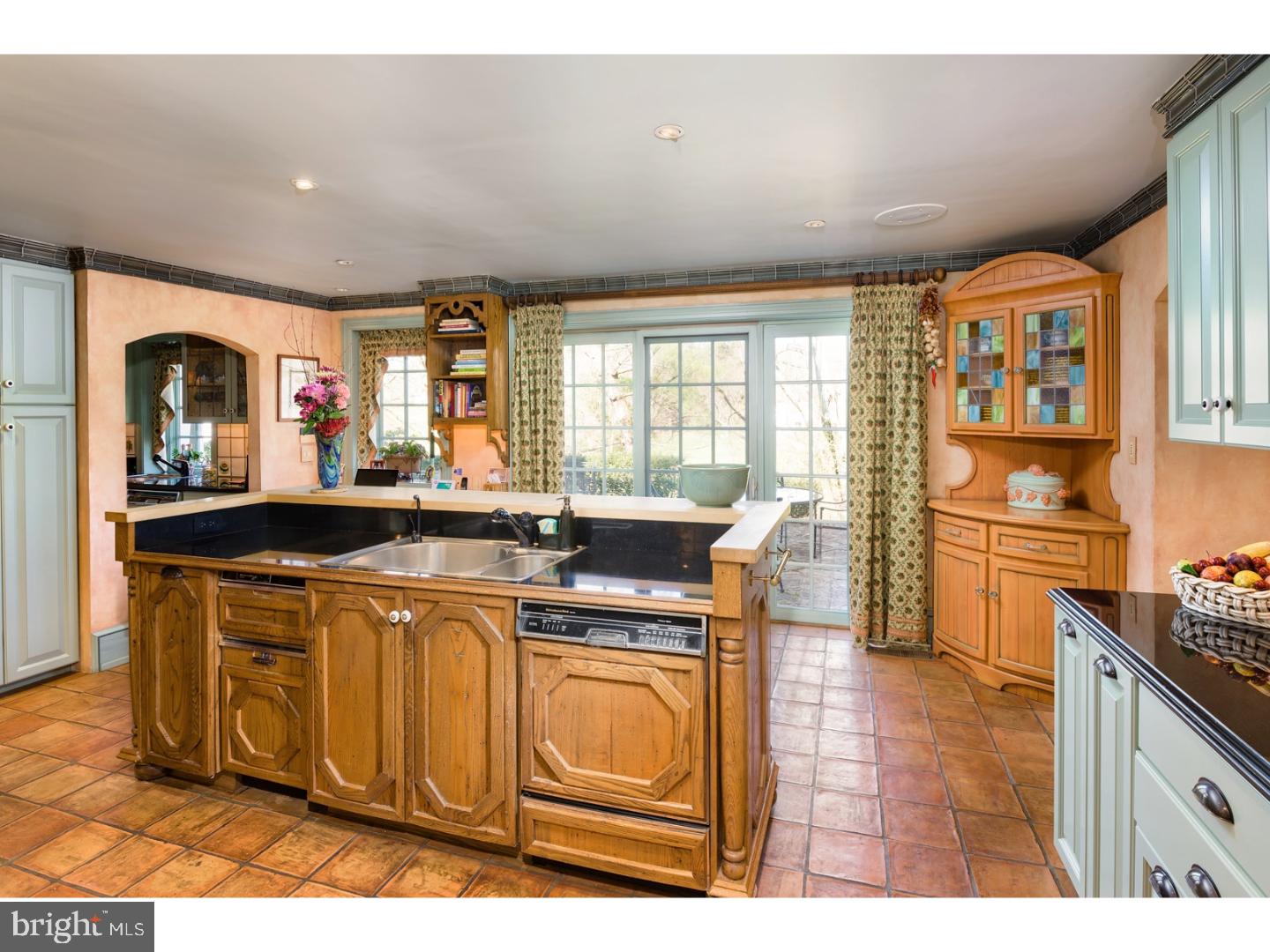 RADNOR HUNT - Residential