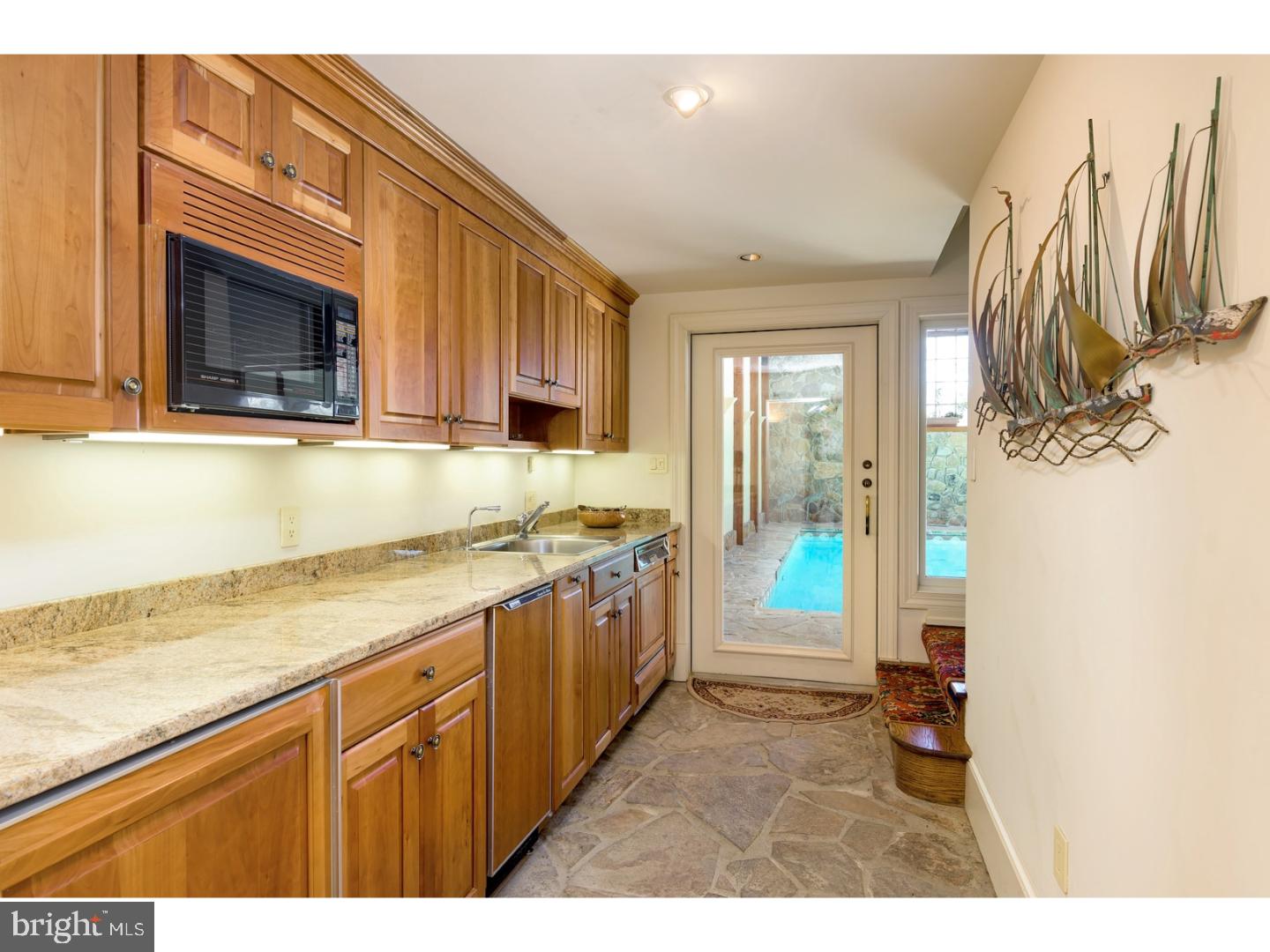 RADNOR HUNT - Residential