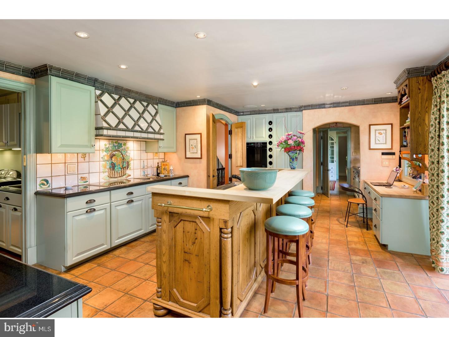 RADNOR HUNT - Residential