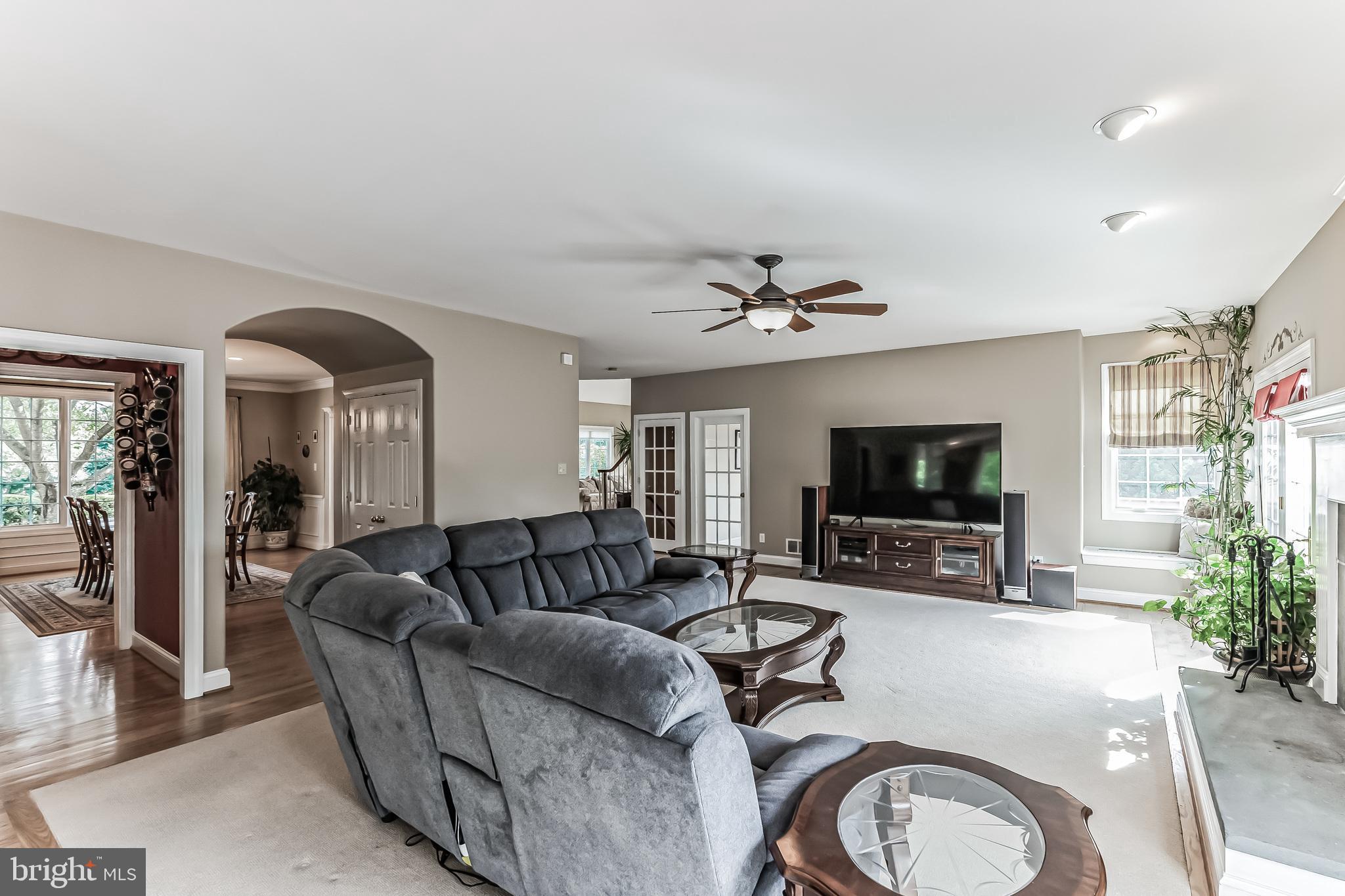 FOULKE MANOR - Residential