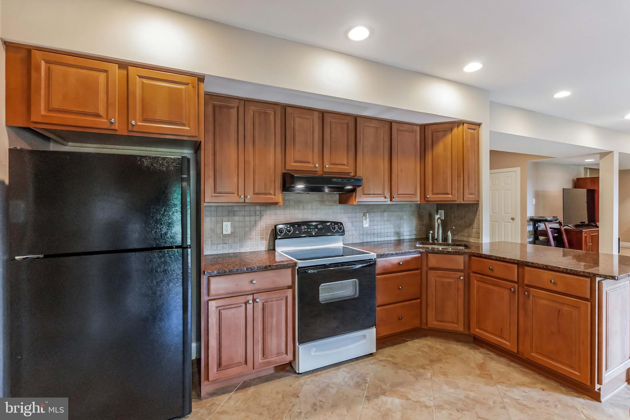 FOULKE MANOR - Residential