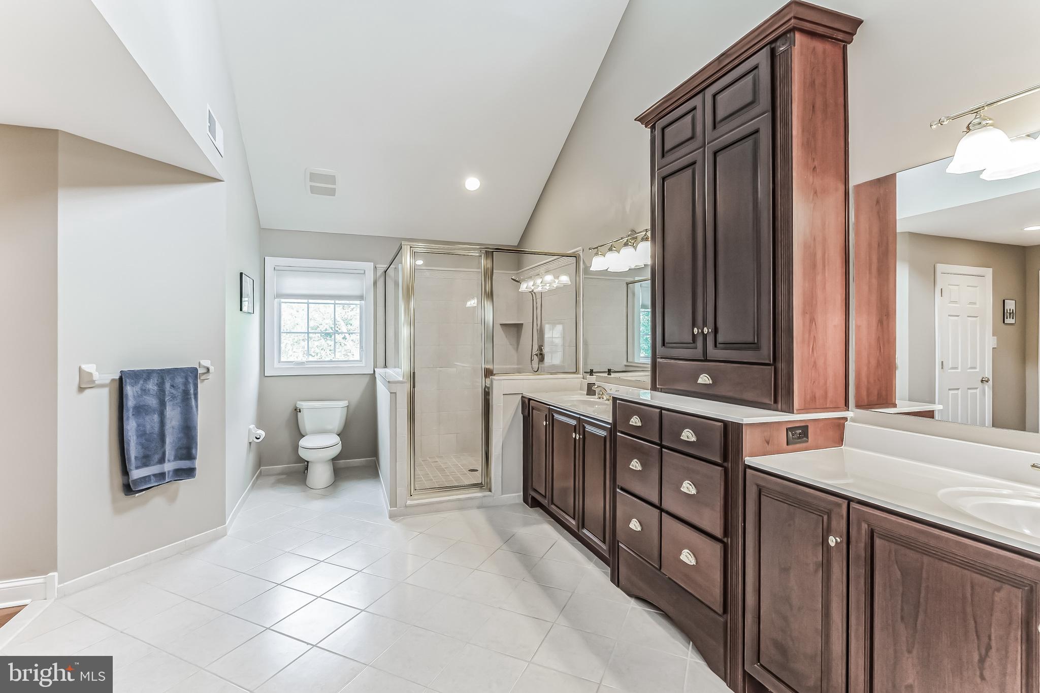 FOULKE MANOR - Residential