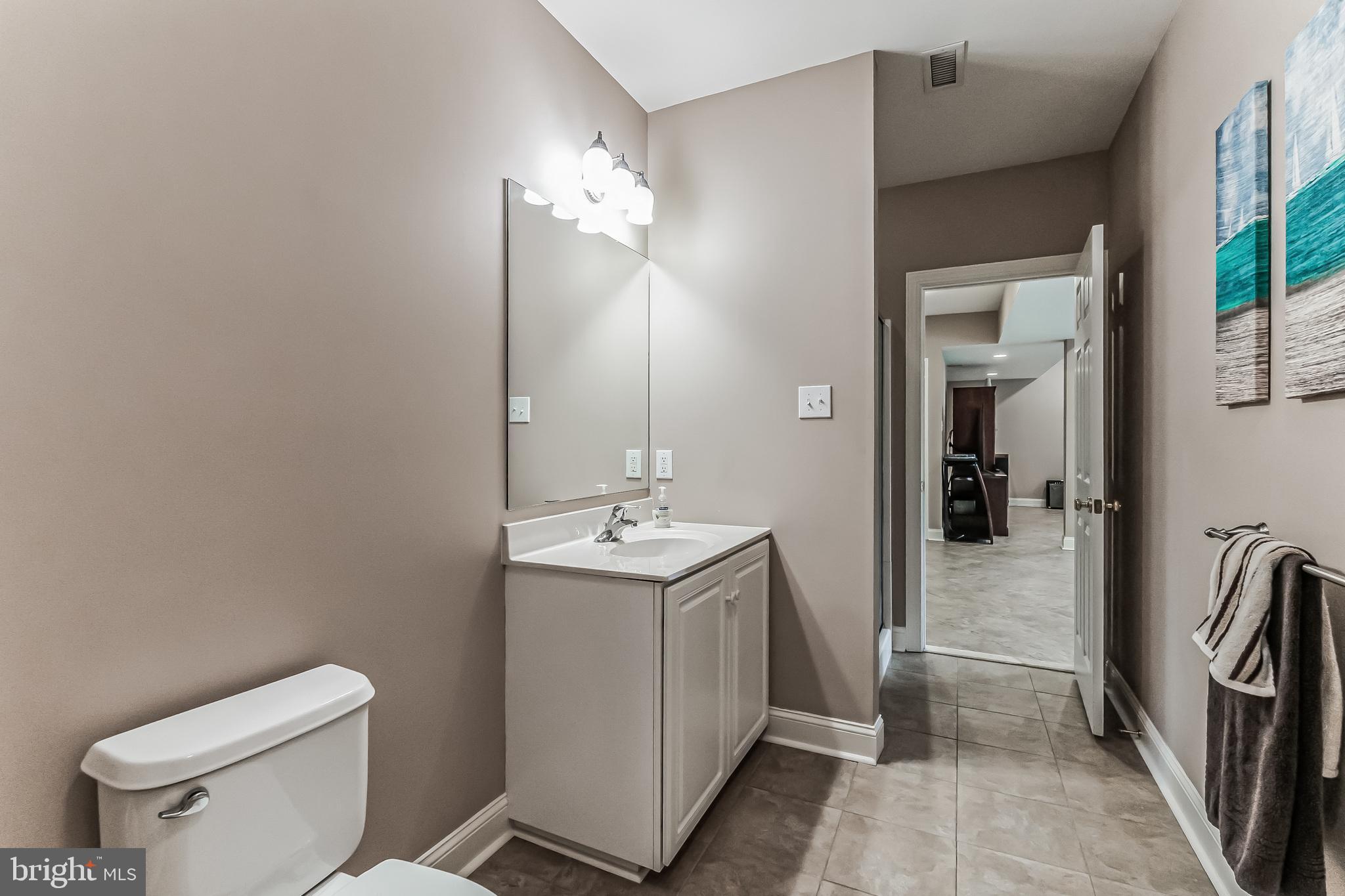 FOULKE MANOR - Residential