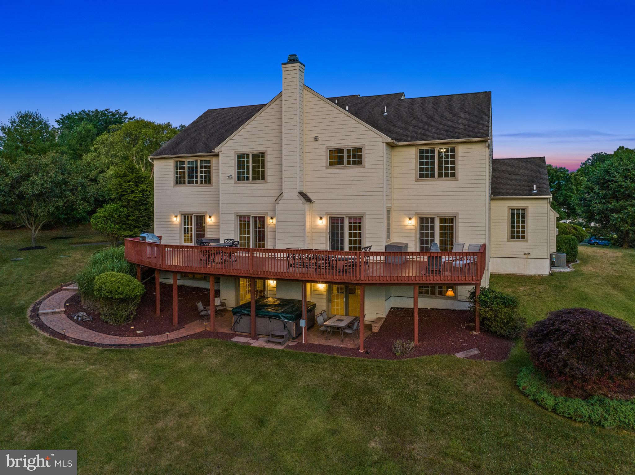 FOULKE MANOR - Residential