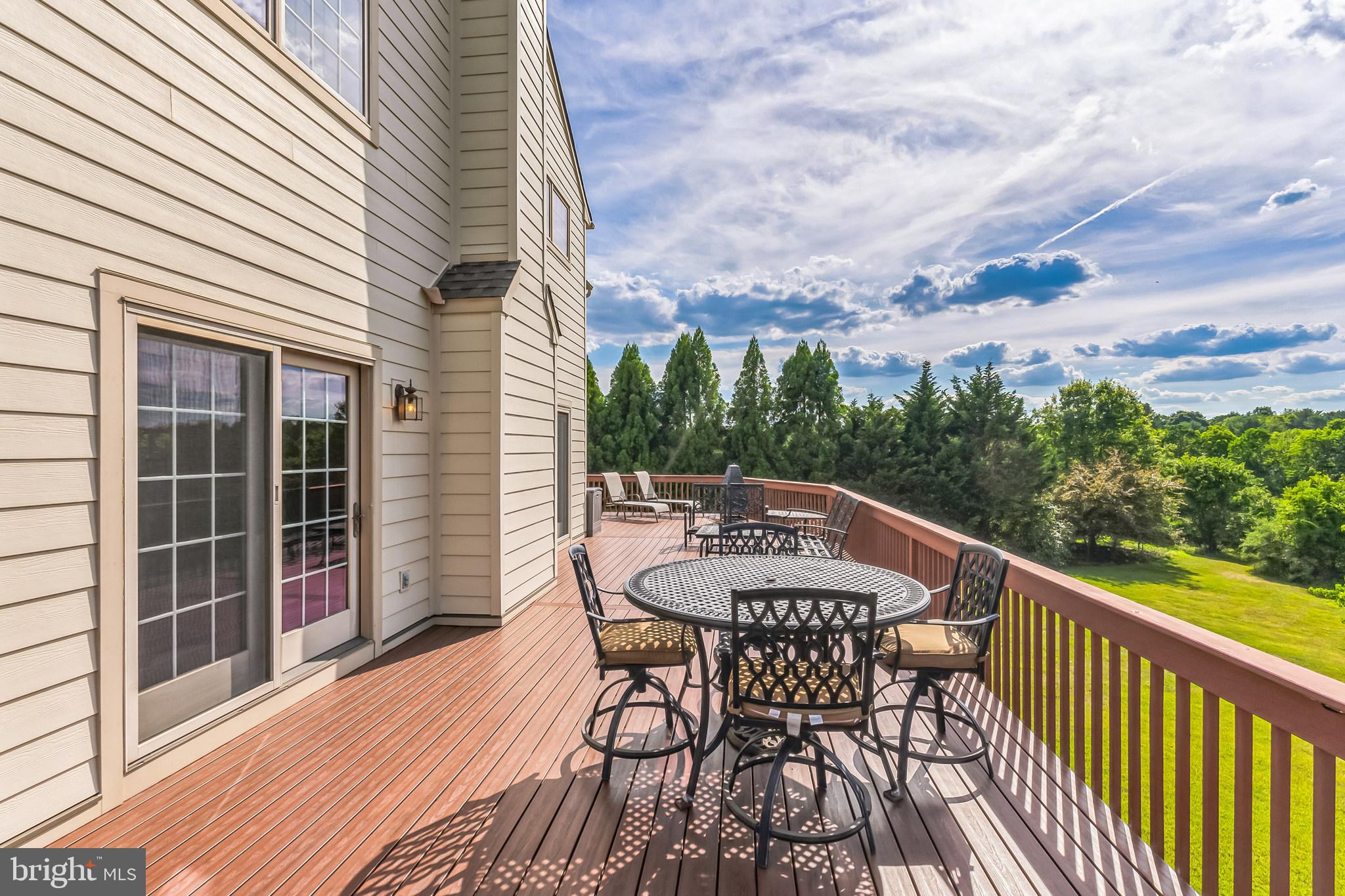 FOULKE MANOR - Residential