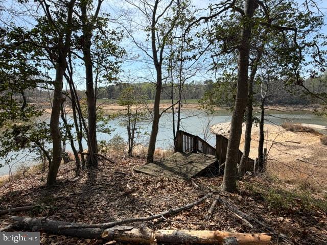 STRATFORD HARBOUR - Land