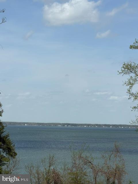 STRATFORD HARBOUR - Land