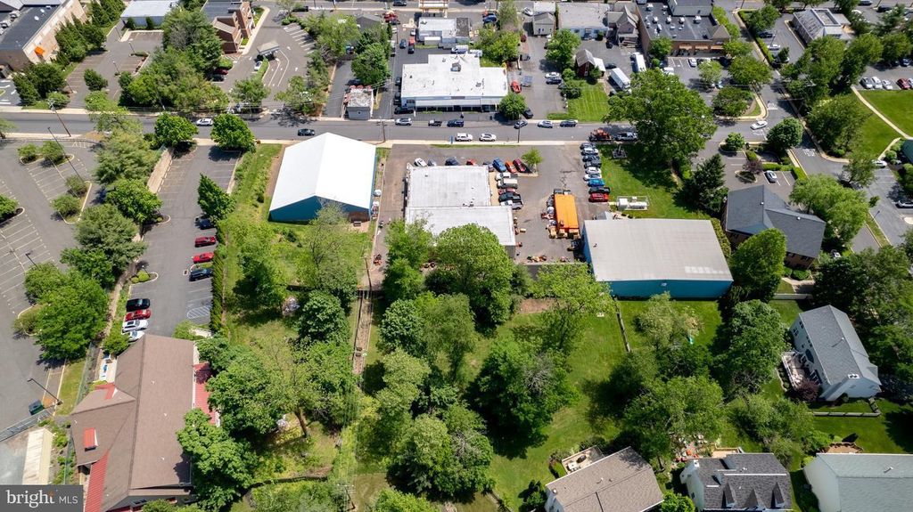 Photo of 190 S Clinton Street, DOYLESTOWN, PA 18901 (MLS # PABU2071066)