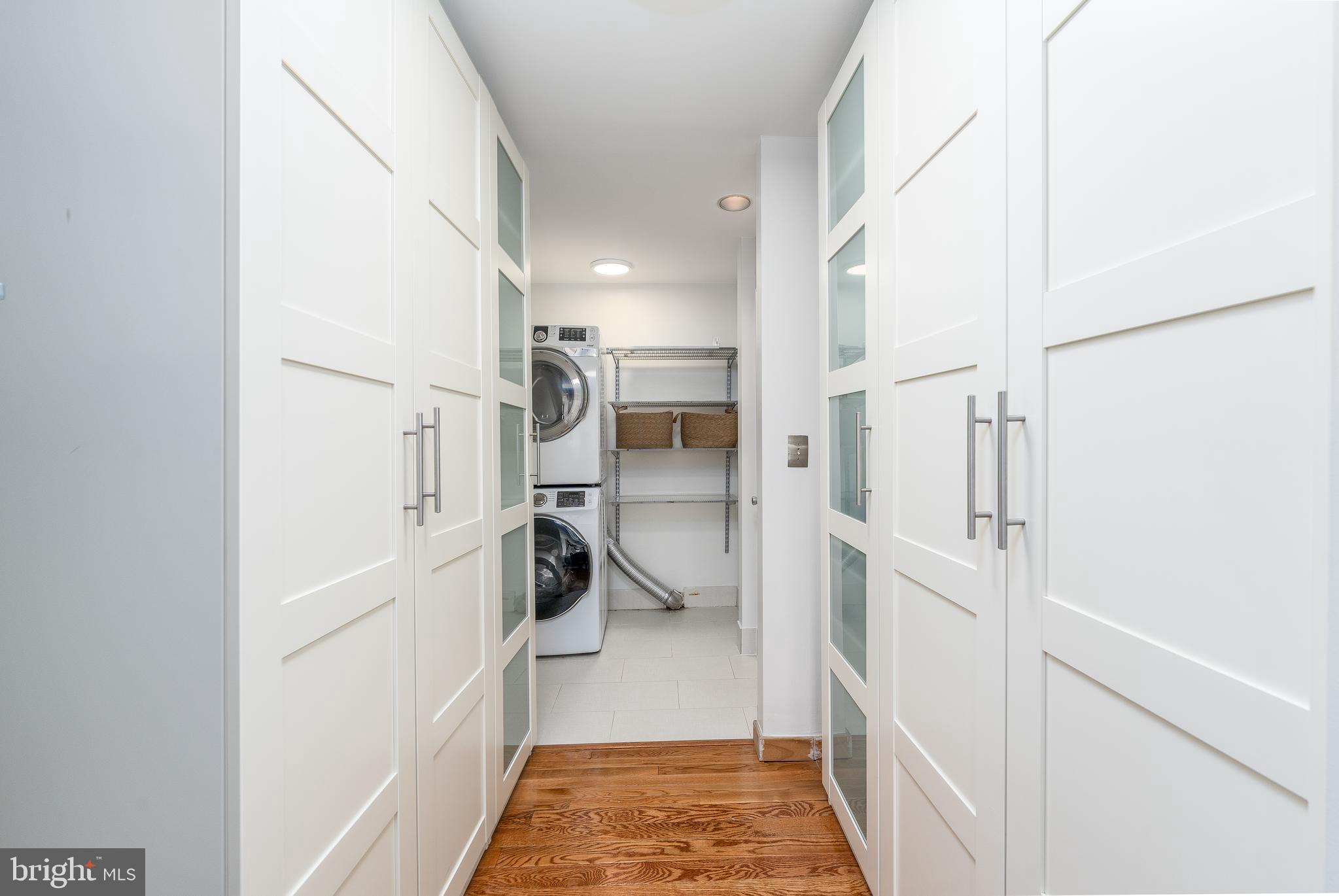 CANTON WATERFRONT - Residential