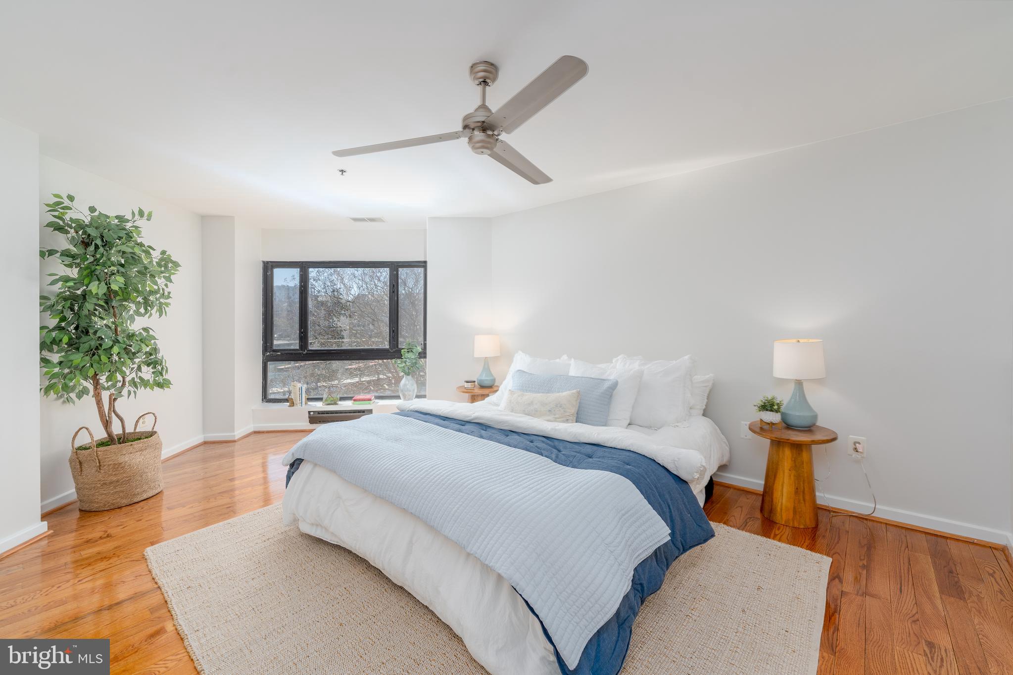 CANTON WATERFRONT - Residential