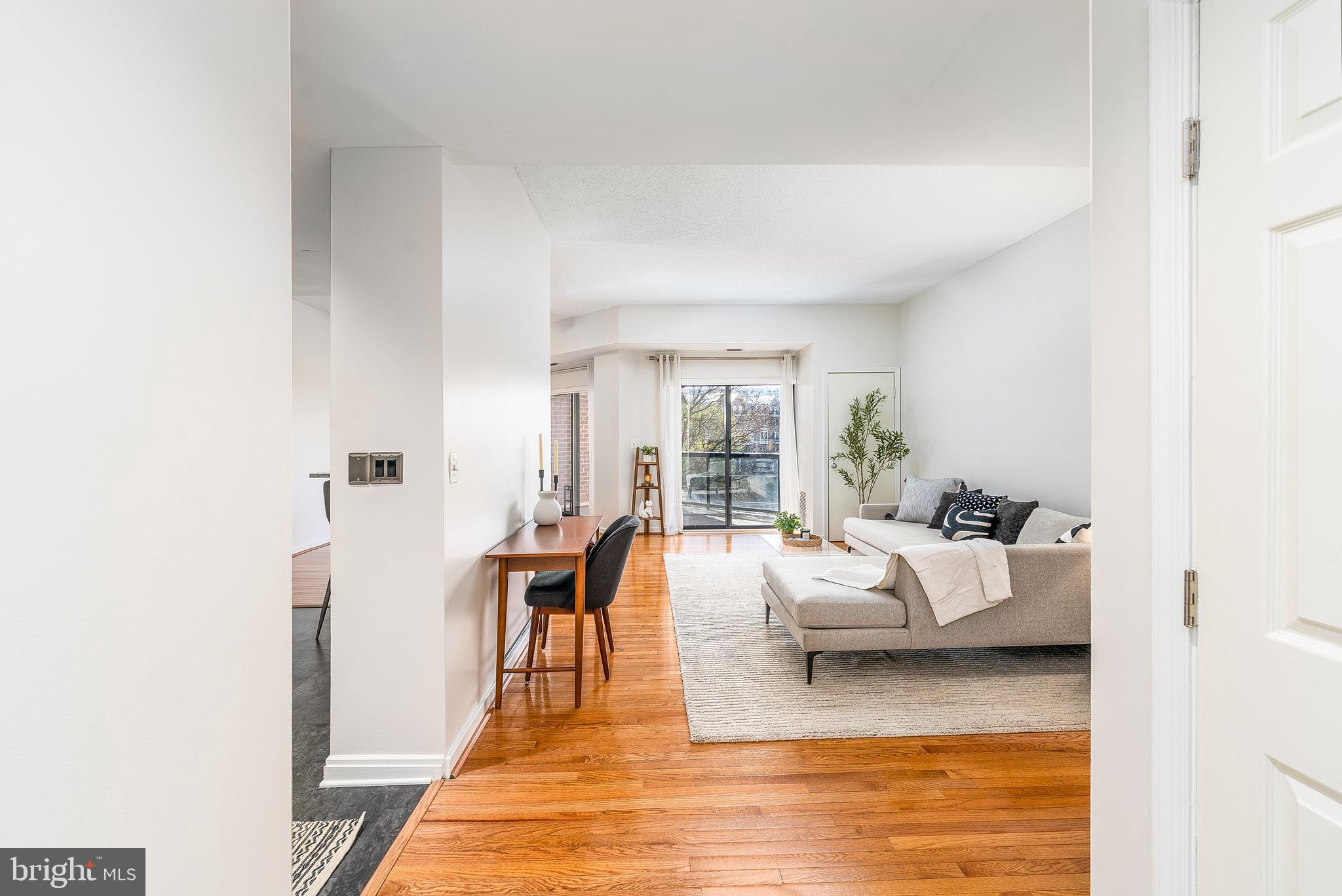 CANTON WATERFRONT - Residential