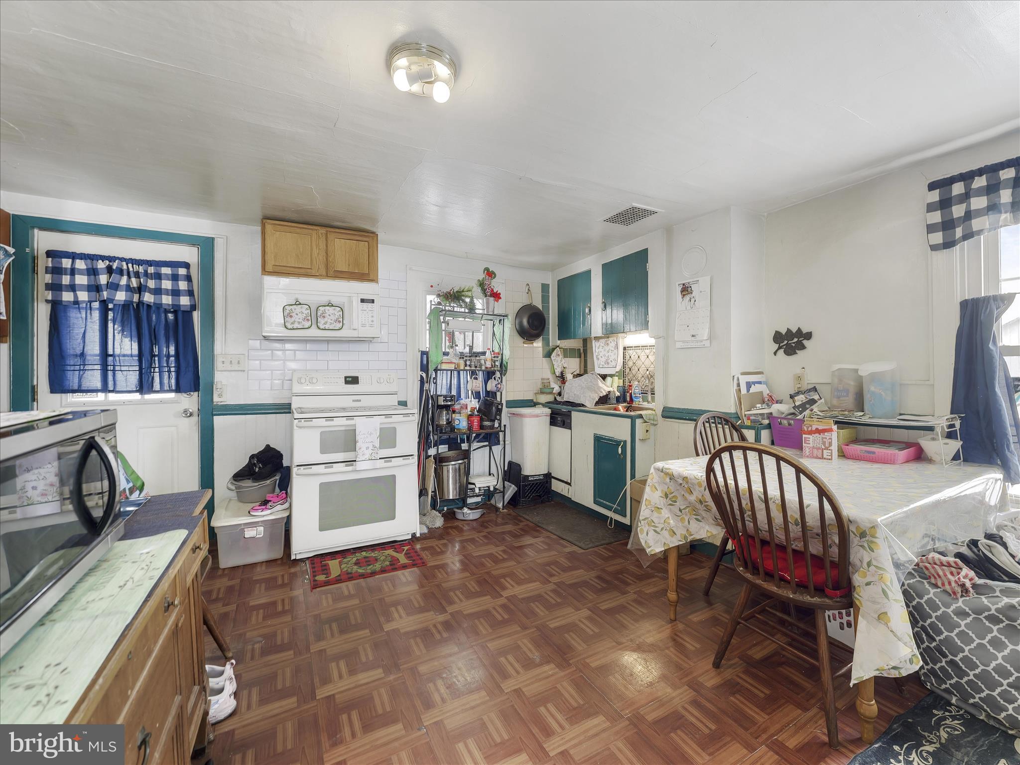 SUNSET CREEK ESTATES - Residential Income