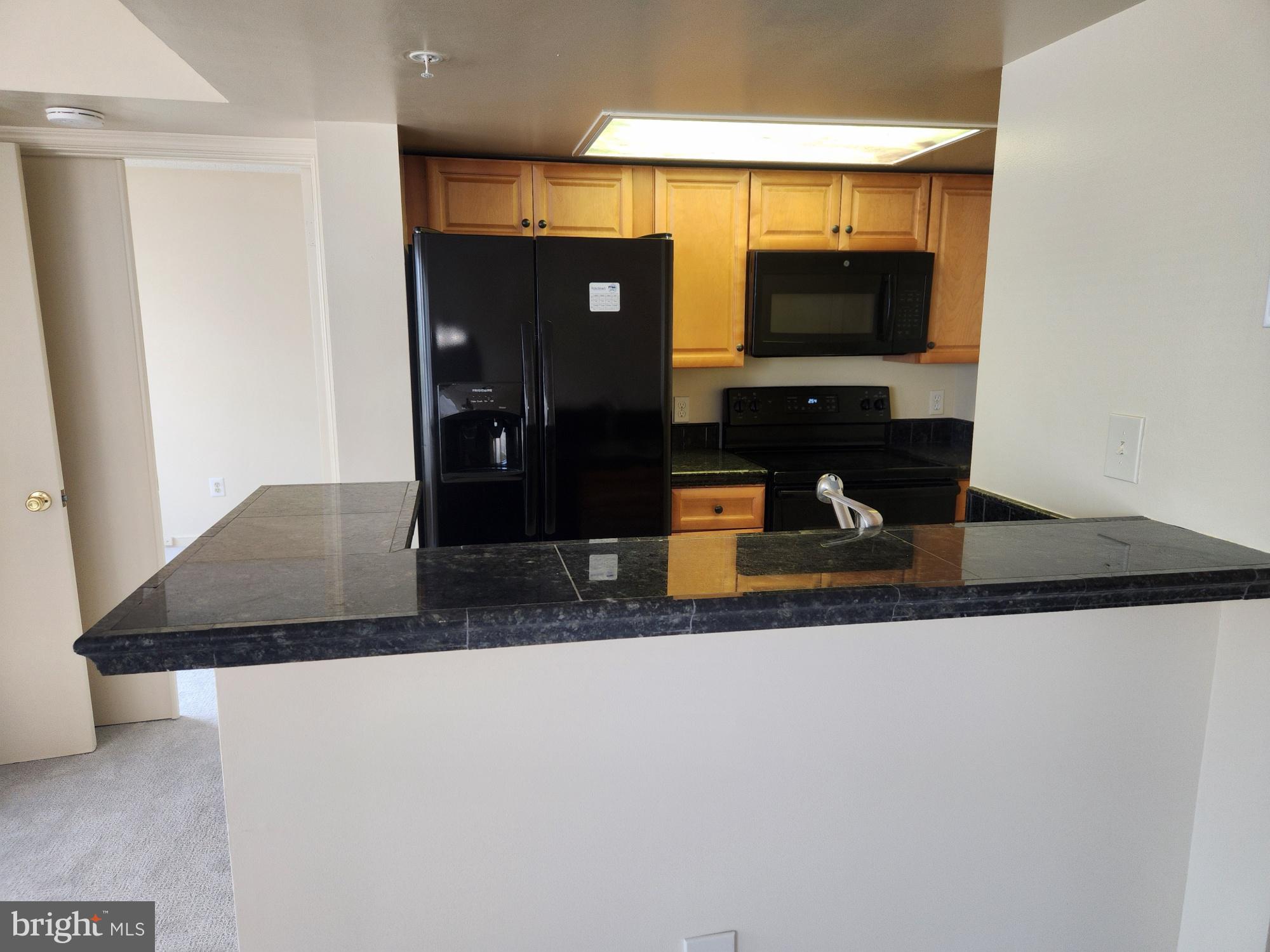 VISTAS AT LAUREL LAKES - Residential Lease