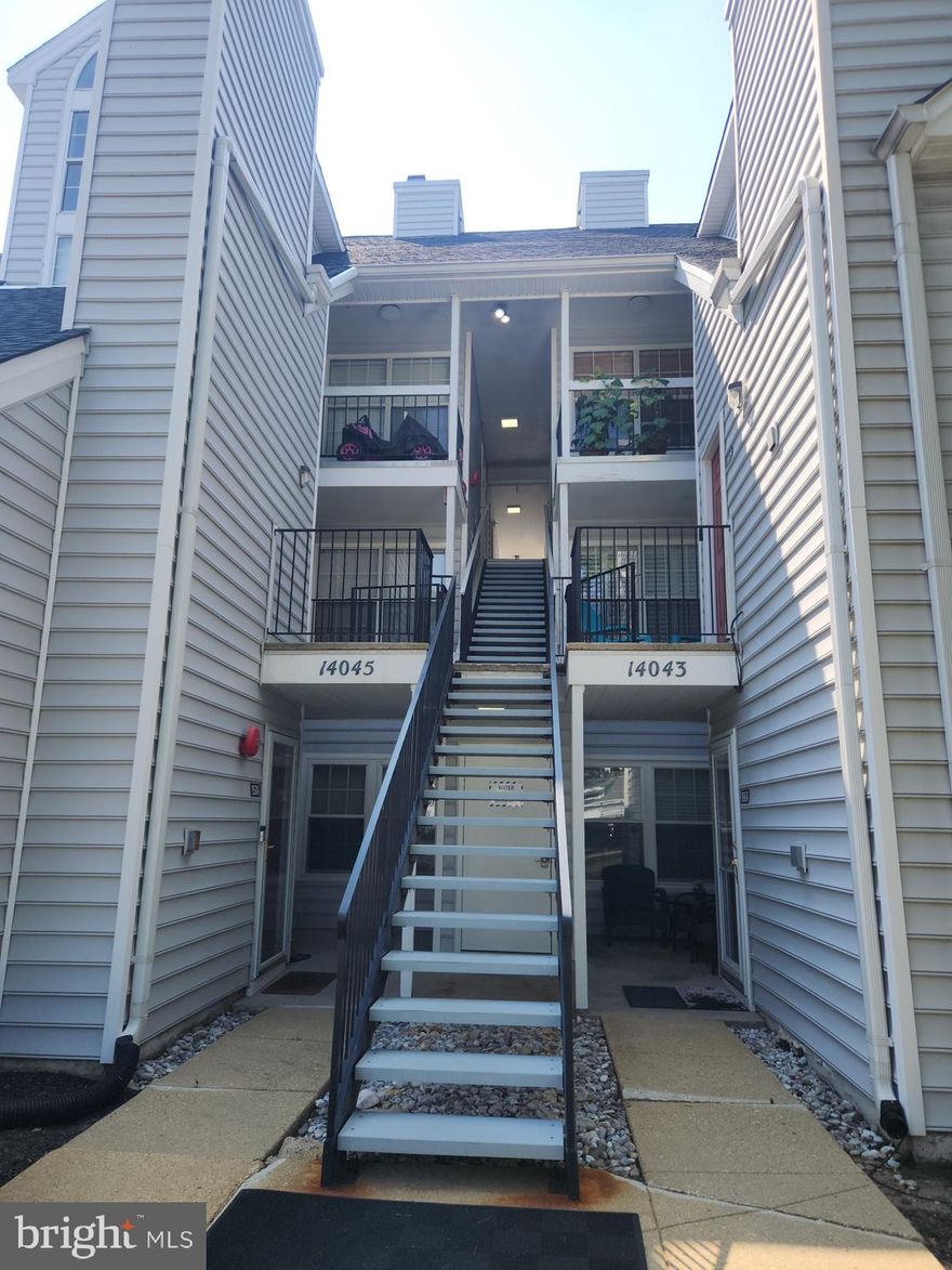 BACK ON THE MARKET!!  COMPLETION OF IMPROVEMENT WORK TO FLOOR OF BUILDING!!! SQUEAKY CLEAN 2-BEDROOM CONDO ON 2ND FLOOR WITH BEAUTIFUL VIEW FROM UNIT  OF SURROUNDING AREAS!! LOTS OF NATURAL LIGHT!! UPGRADED AND PROFESSIONALLY PAINTED. IN-UNIT WASHER AND DRYER , CERAMIC TILES ON KITCHEN FLOOR AND BRAND NEW CARPET. SEPARATE DINING AREA. GRANITE COUNTERTOP AND BREAKFAST BAR. WOOD-BURNING FIREPLACE IN LIVING ROOM WITH CATHEDRAL CEILING. PRIVATE STORAGE AREA ON SAME FLOOR. LOTS OF PARKING. NO ASSIGNED PARKING SPACE!!! CLOSE TO SHOPPING AND DINING AREAS,  PUBLIC TRANSPORTATION, RTE 1 AND MAJOR HIGHWAYS.