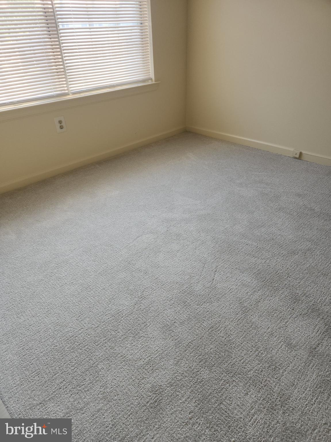 VISTAS AT LAUREL LAKES - Residential Lease