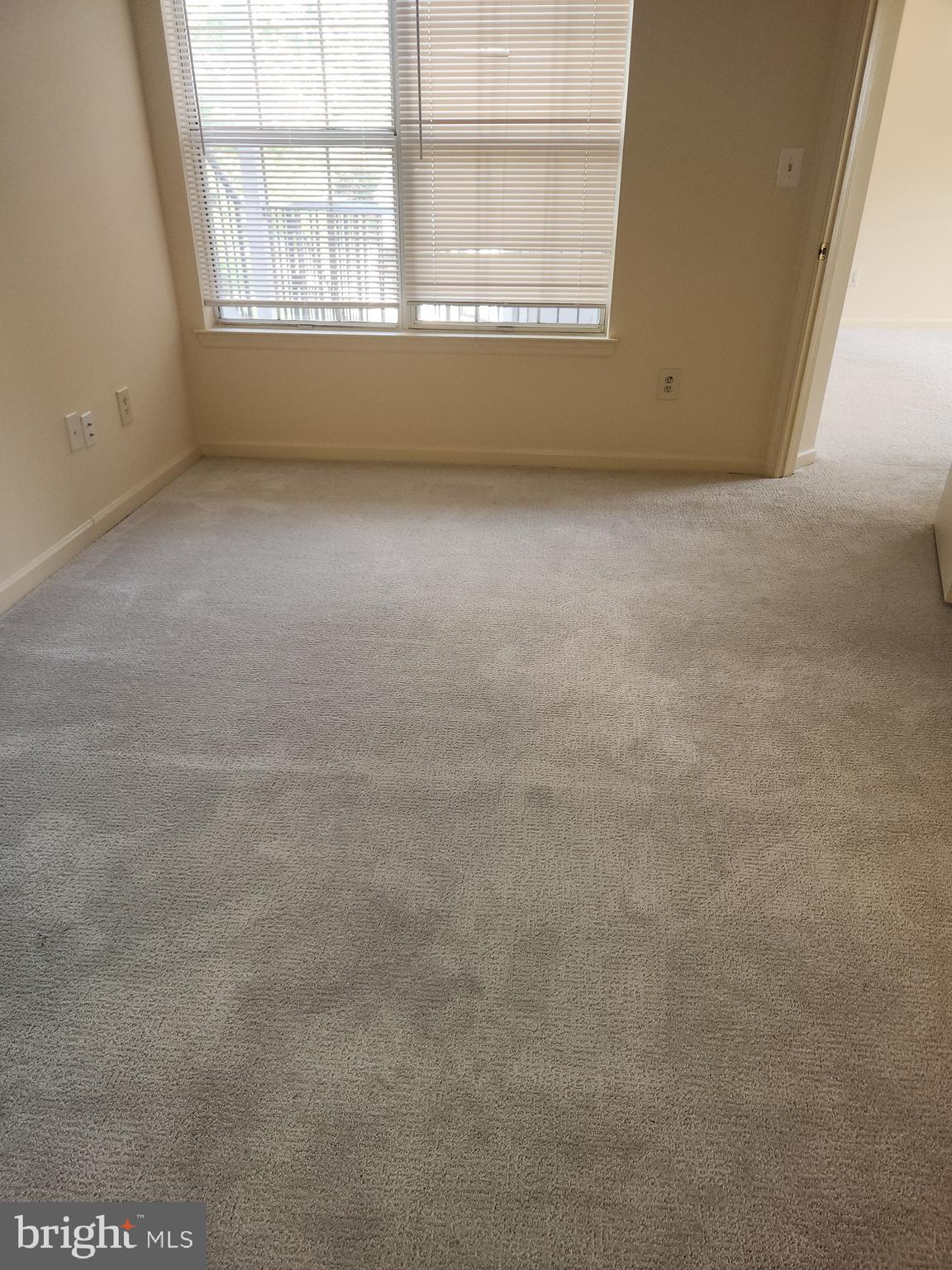 VISTAS AT LAUREL LAKES - Residential Lease