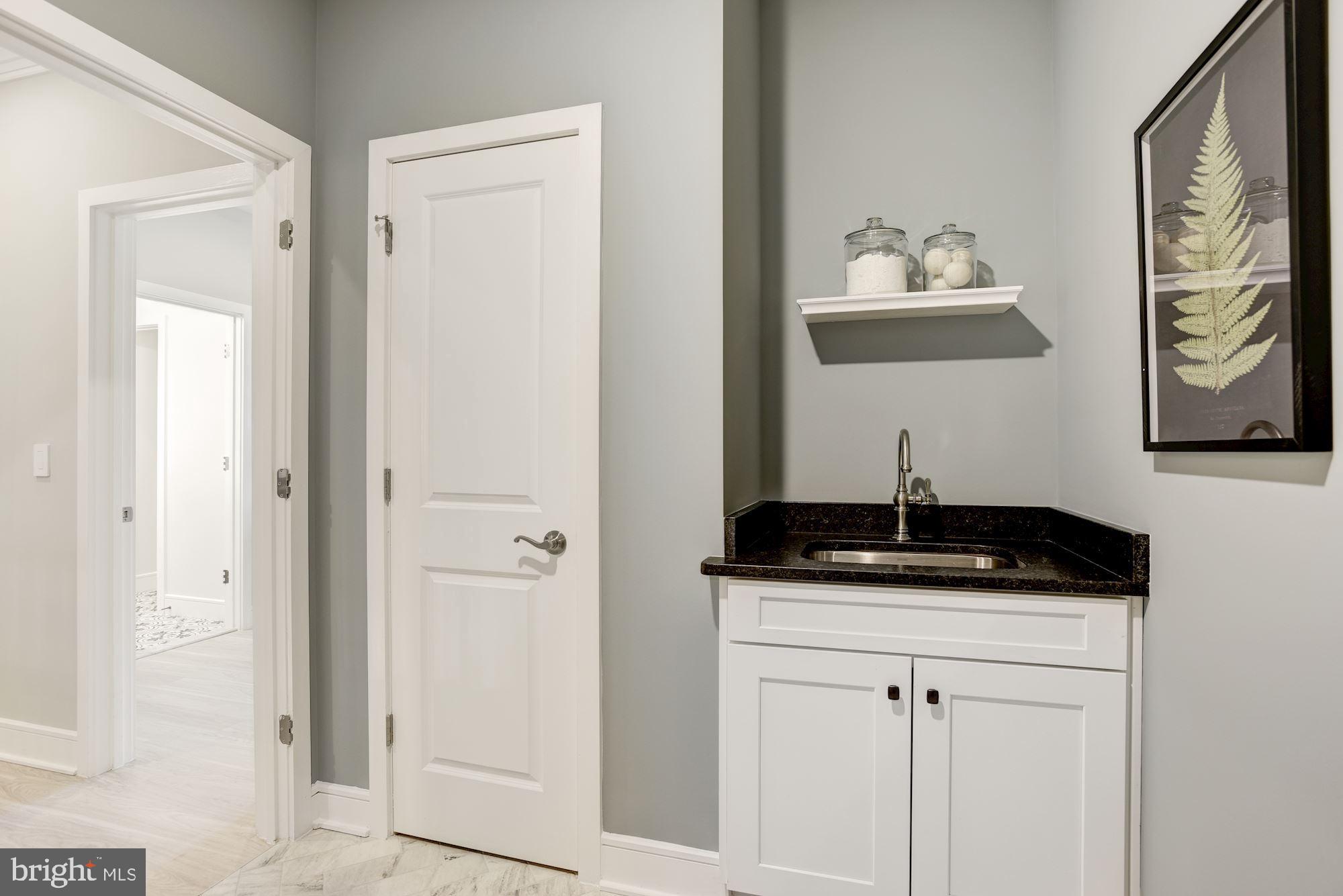 MEADOWBROOK - Residential