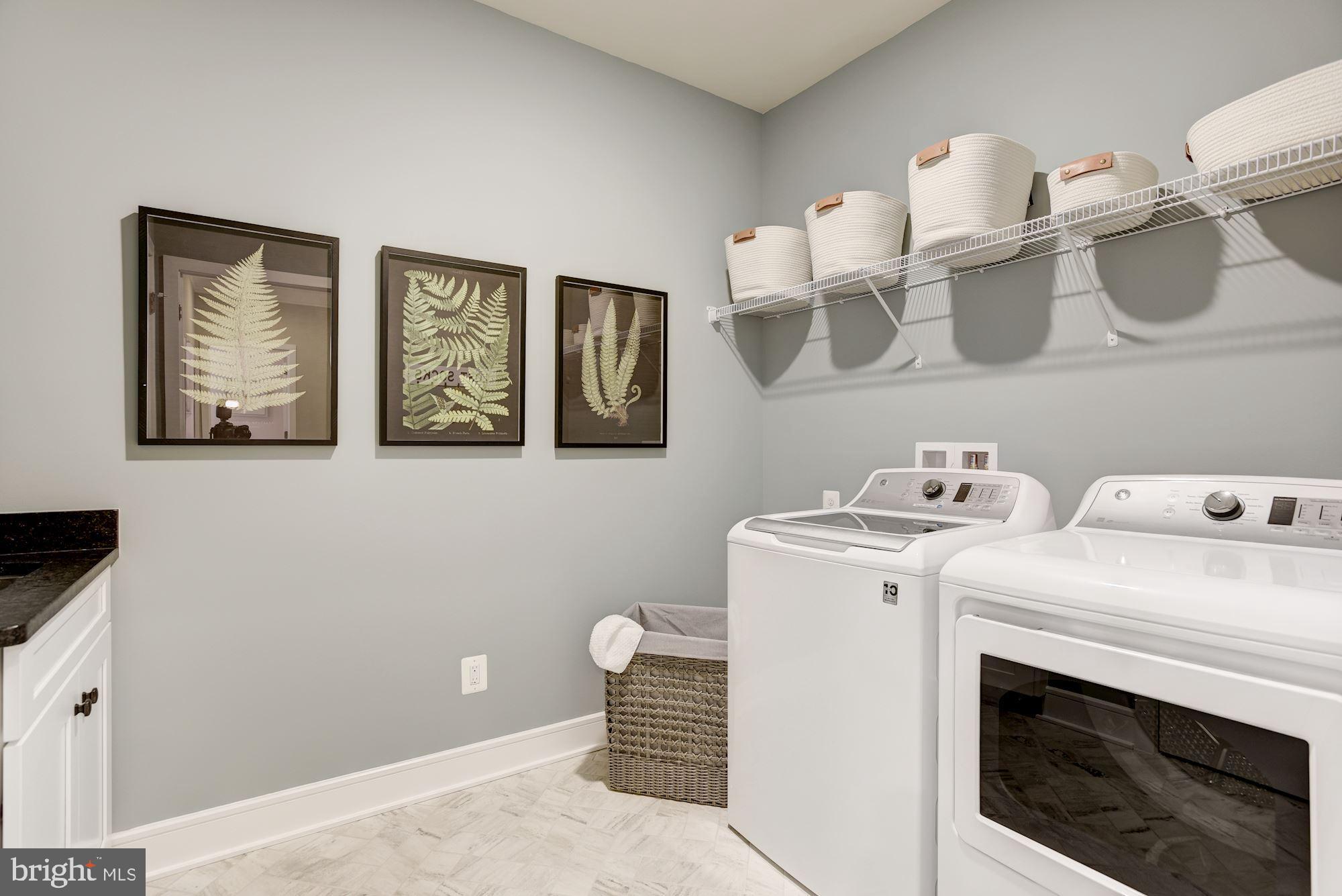 MEADOWBROOK - Residential